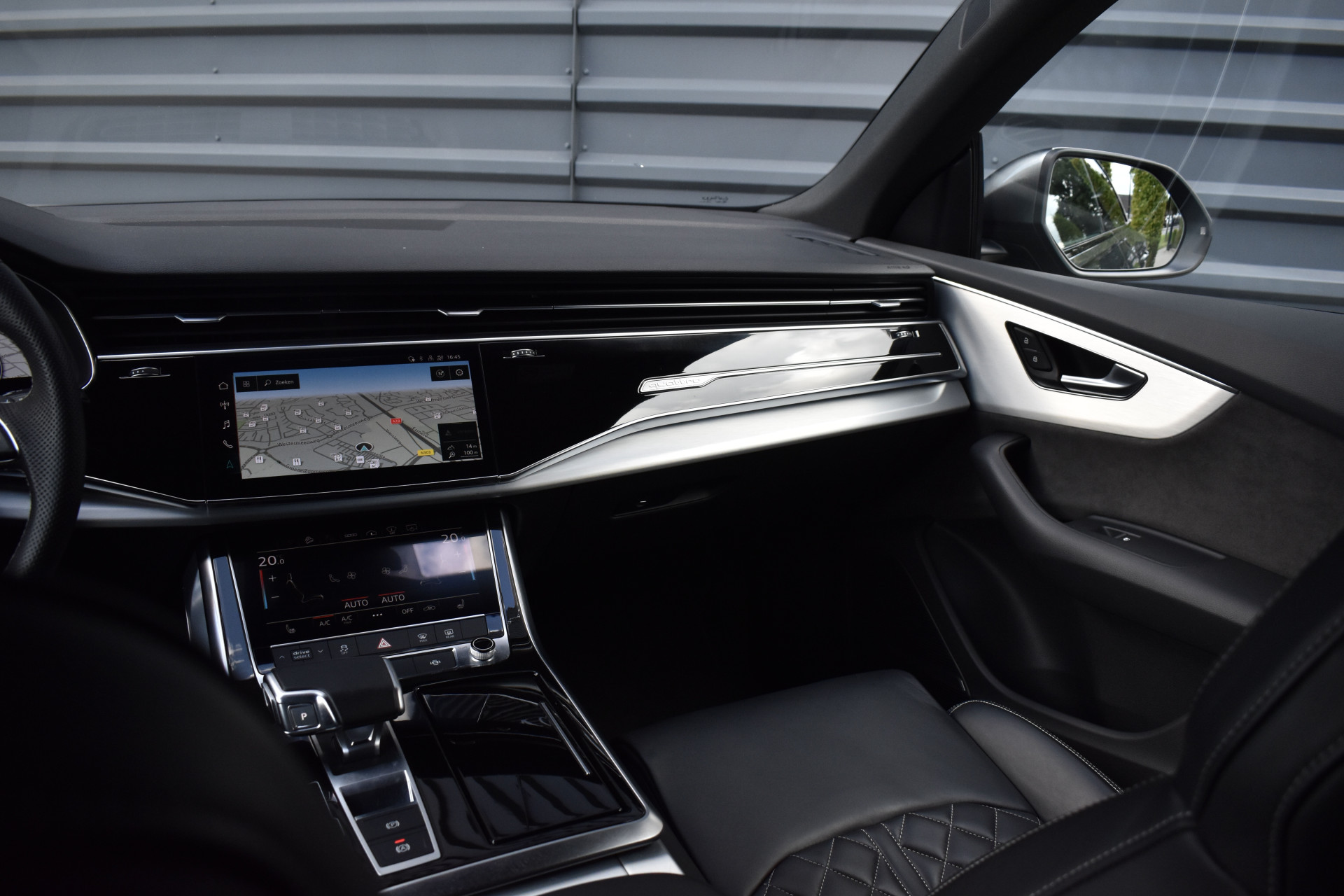 Foto van Audi Q8 55 TFSI E
