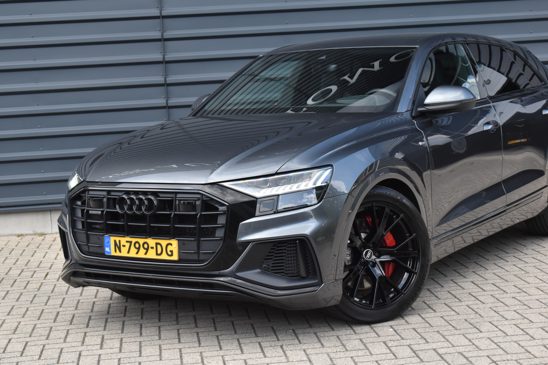 Foto van Audi Q8 55 TFSI E