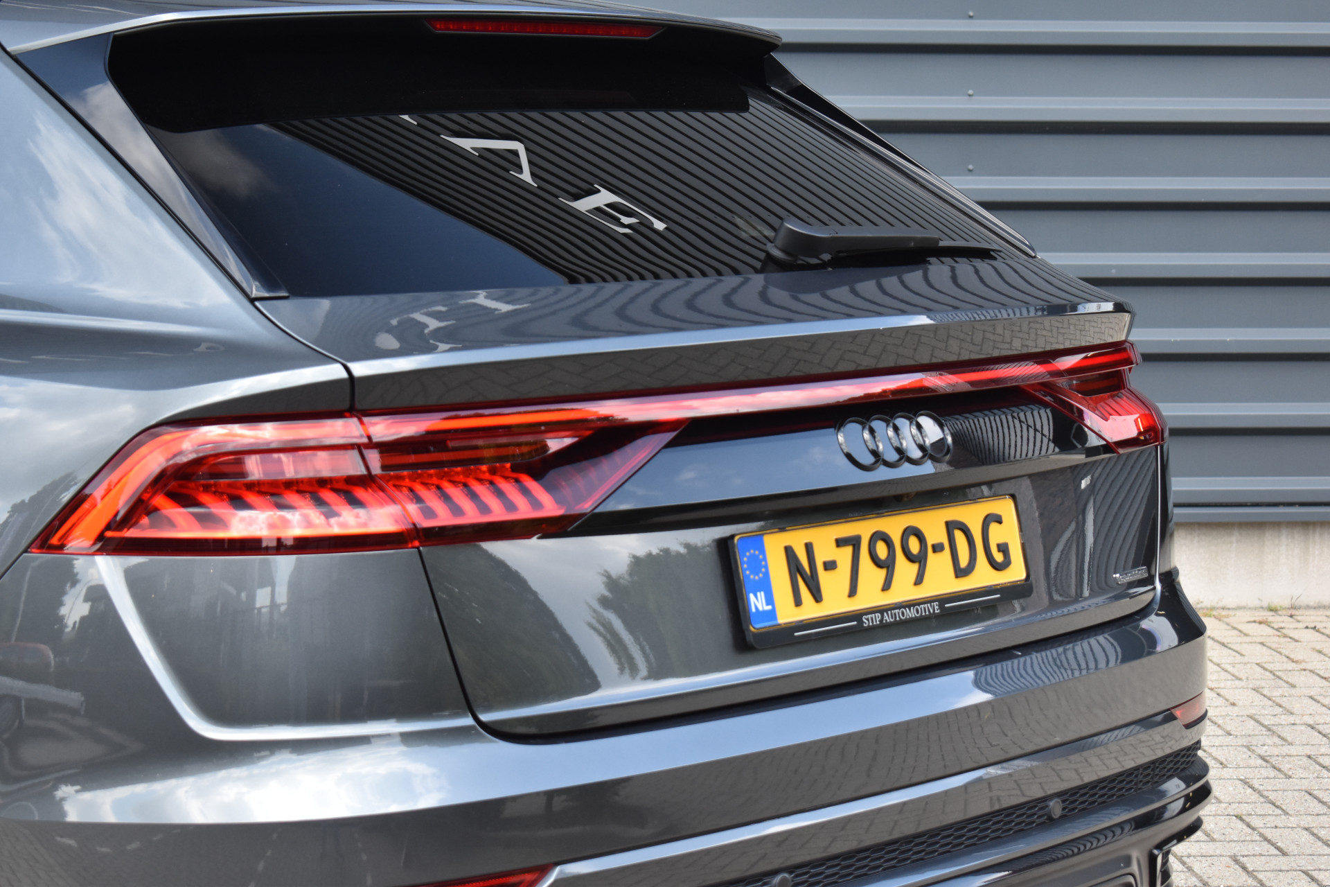 Foto van Audi Q8 55 TFSI E