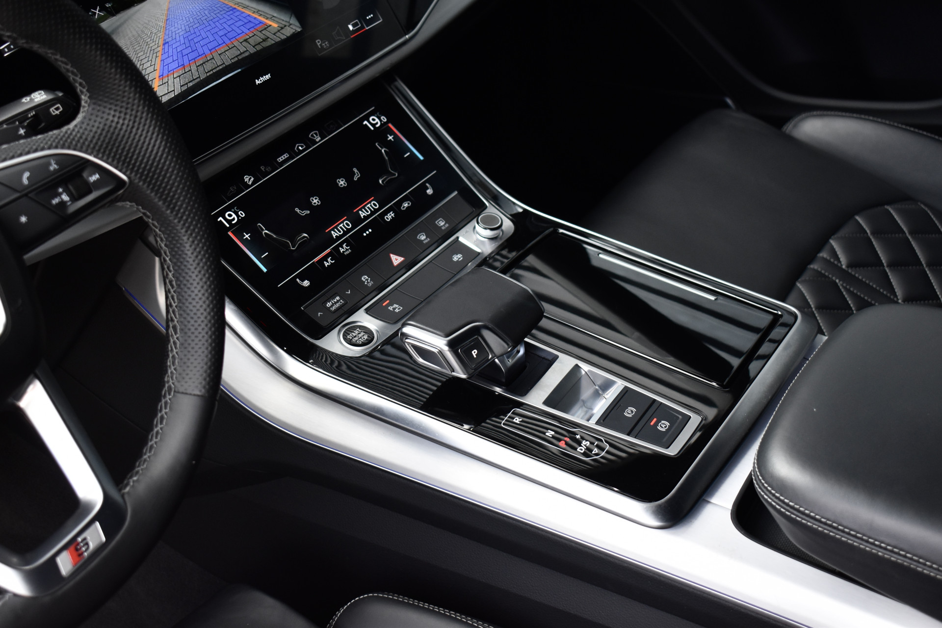 Foto van Audi Q8 55 TFSI E