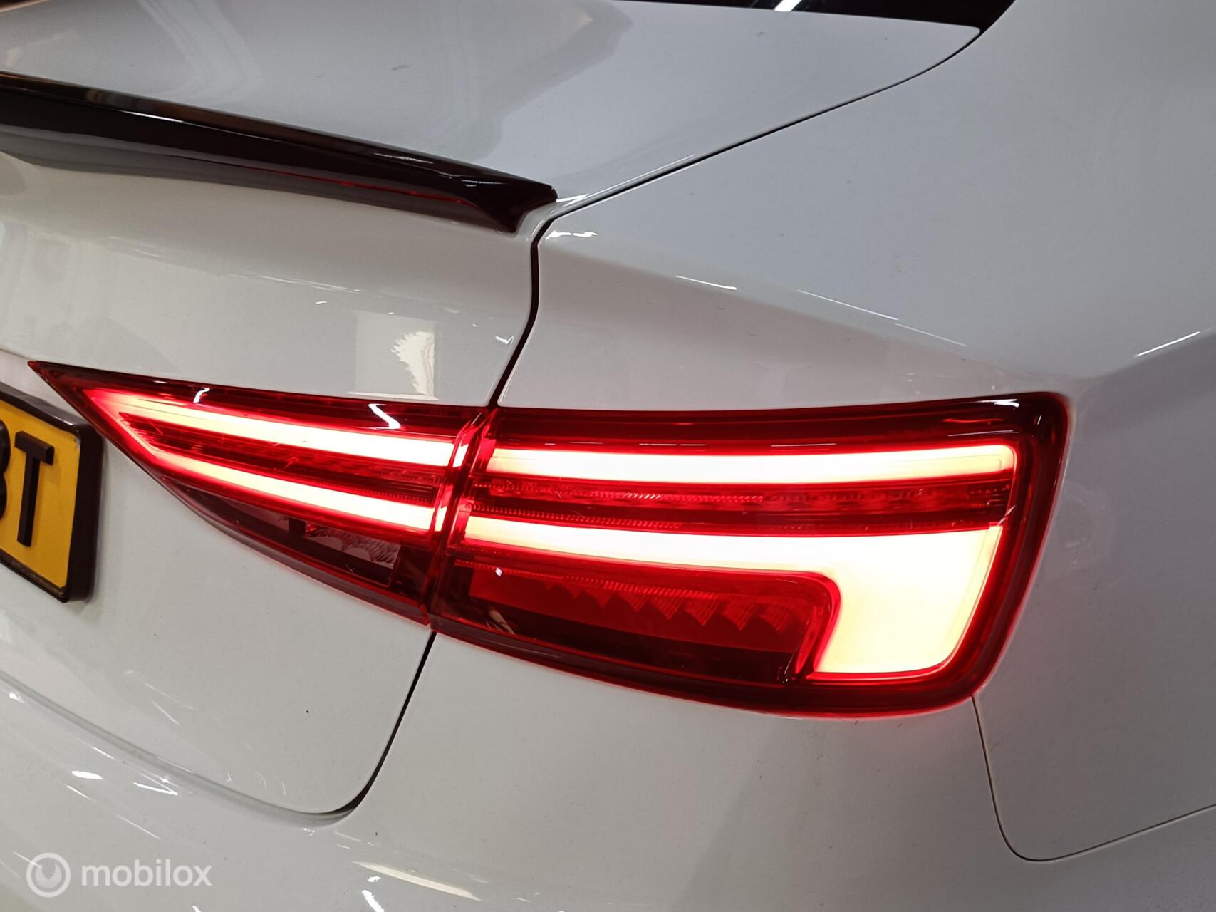 Foto van Audi S3 Limousine