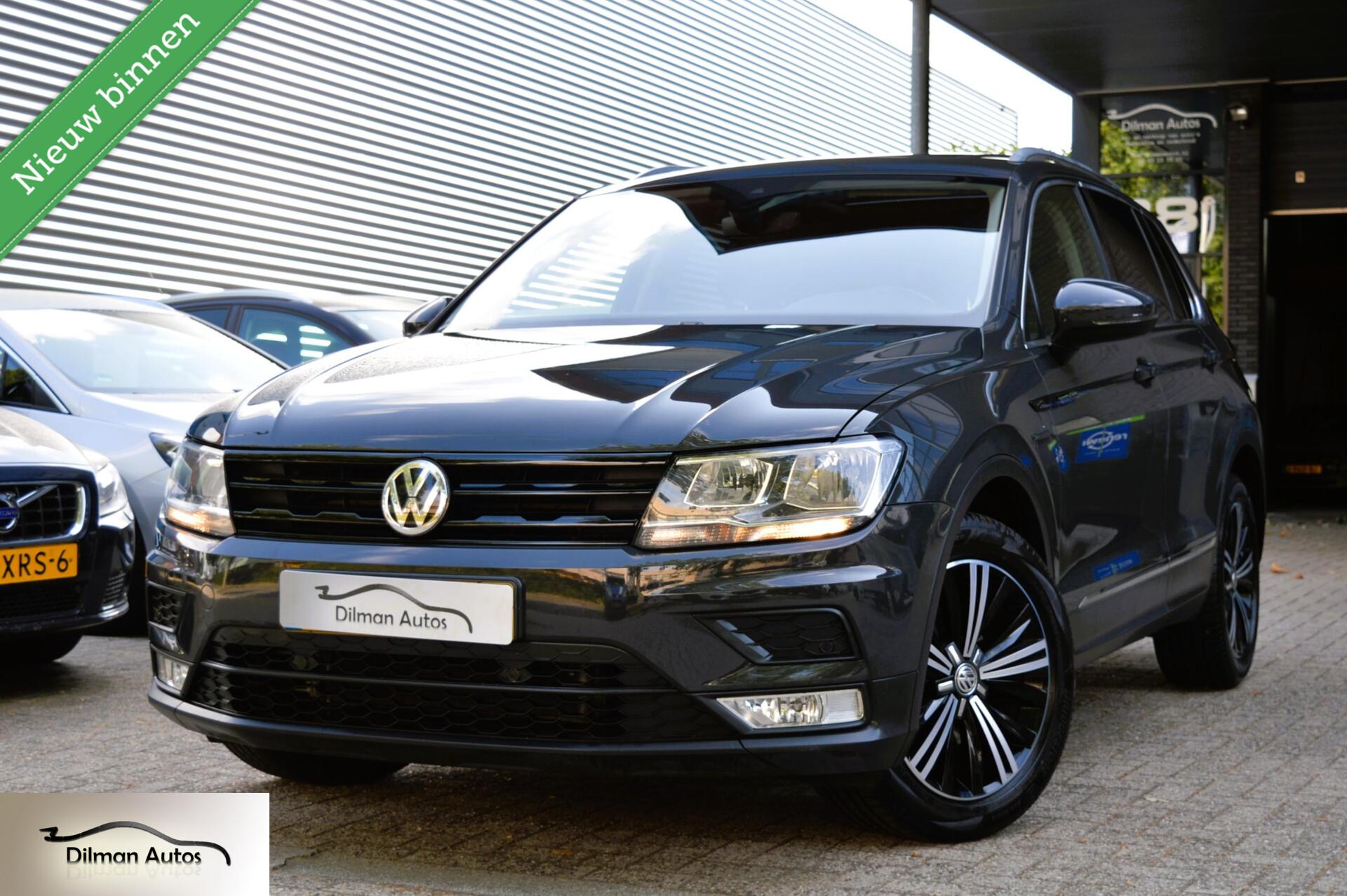 Volkswagen Tiguan 2.0 TDI Aut Connected Series|Pano|Navi|Nap 2017 - voorkant