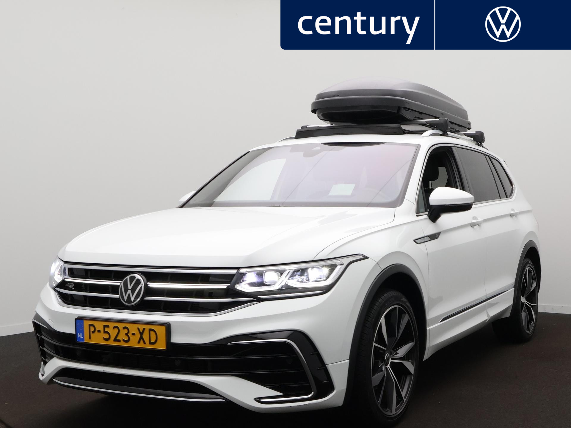 Volkswagen Tiguan 1.5 TSI R-Line Business+ 7p. 2022 - voorkant
