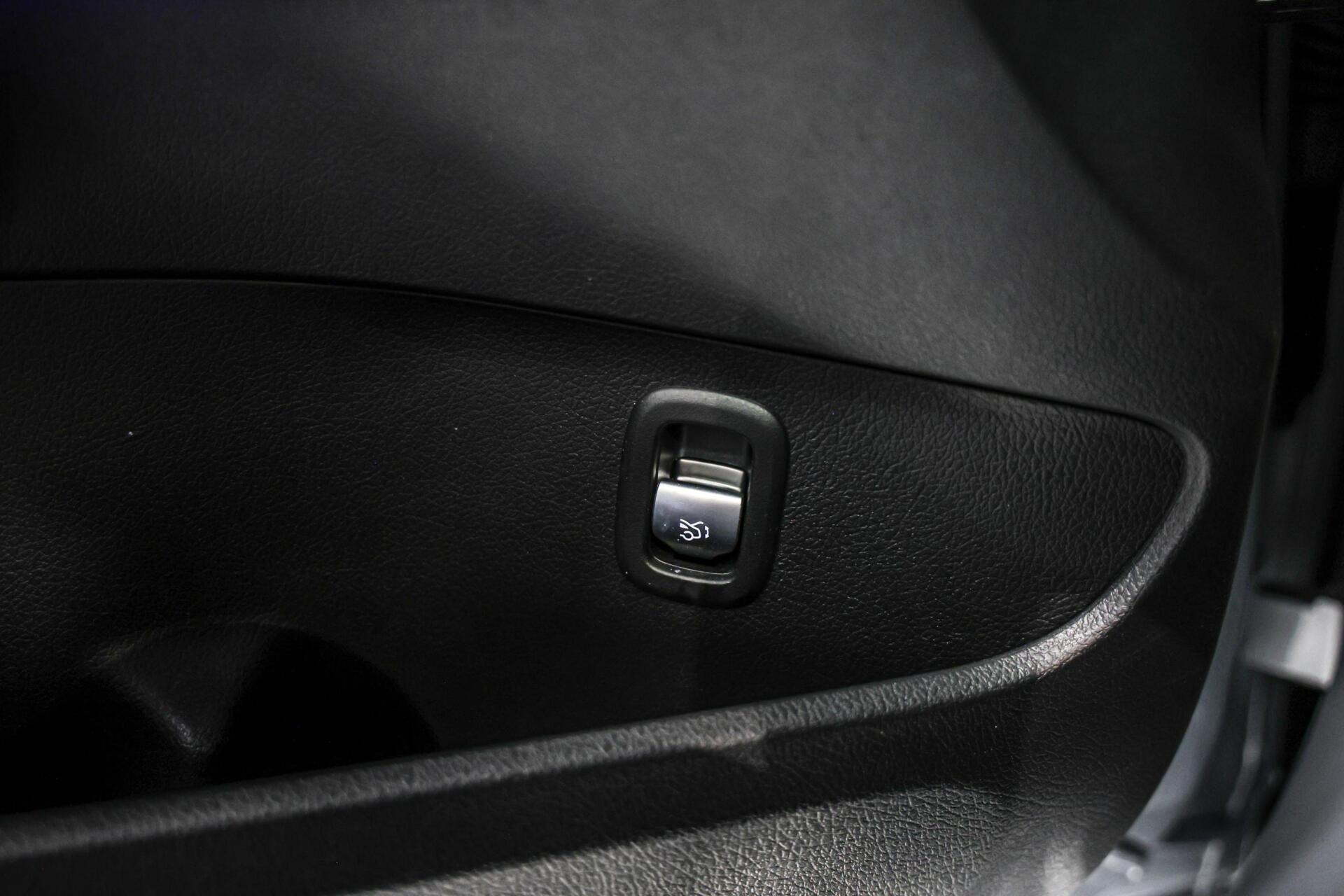 Foto van Mercedes-Benz C 200