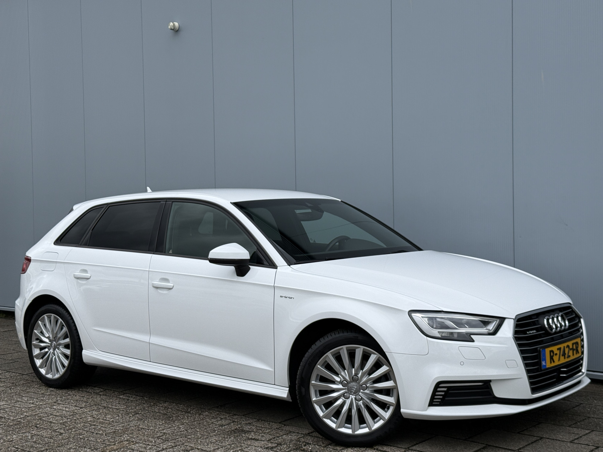Foto van Audi A3 Sportback E-tron