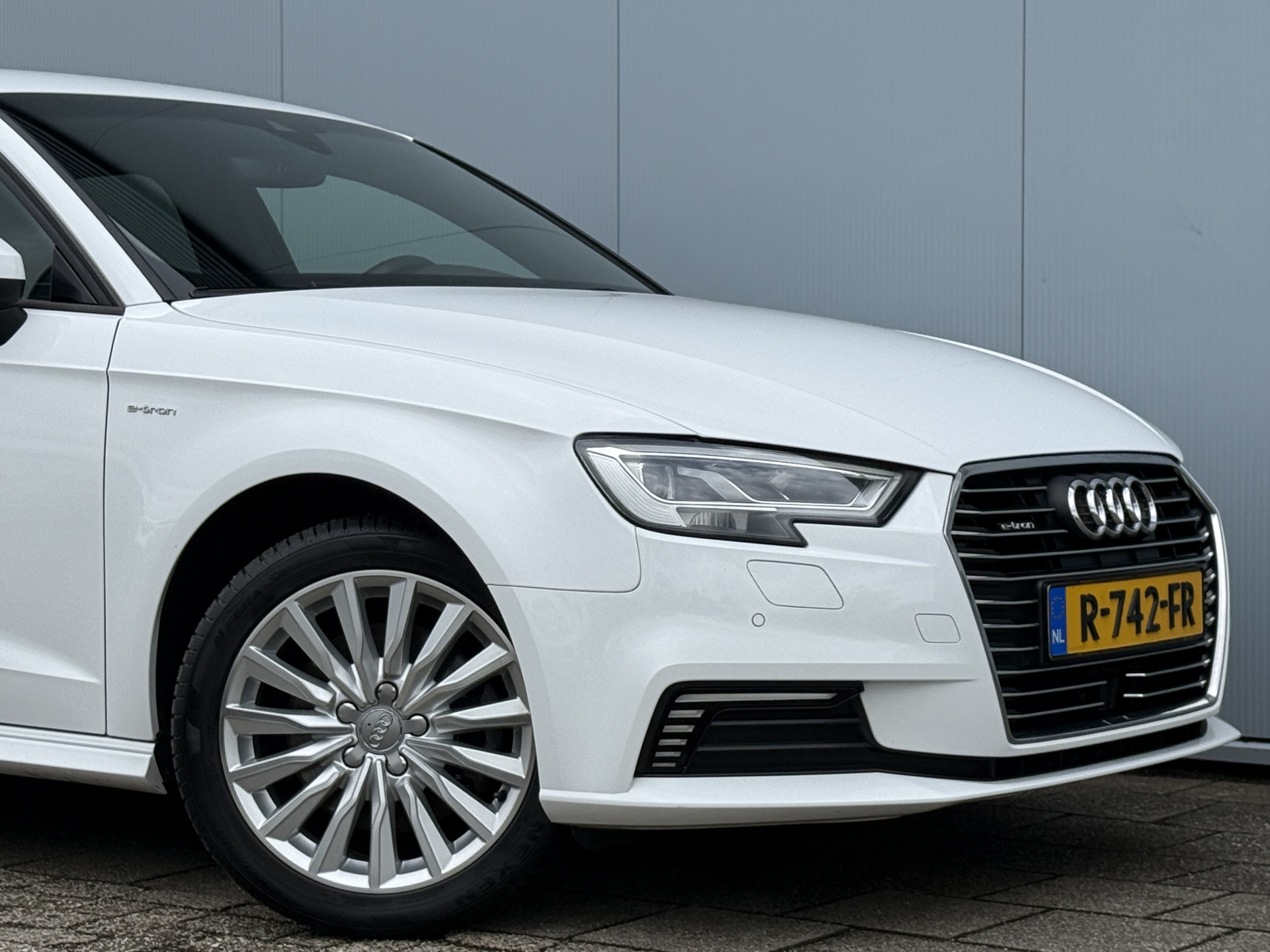 Foto van Audi A3 Sportback E-tron