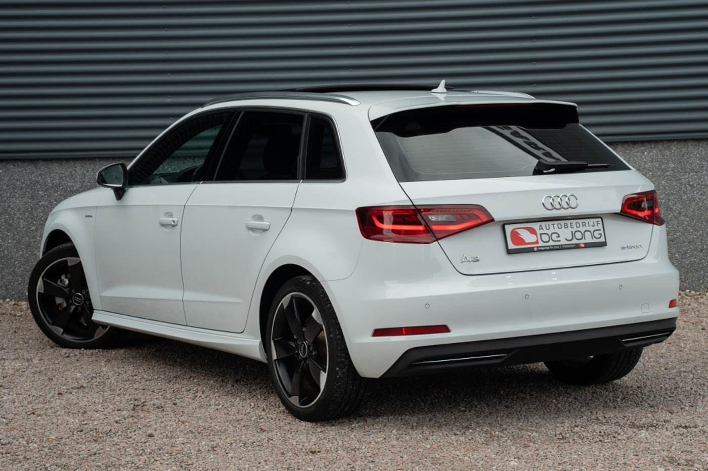 Foto van Audi A3 Sportback E-tron