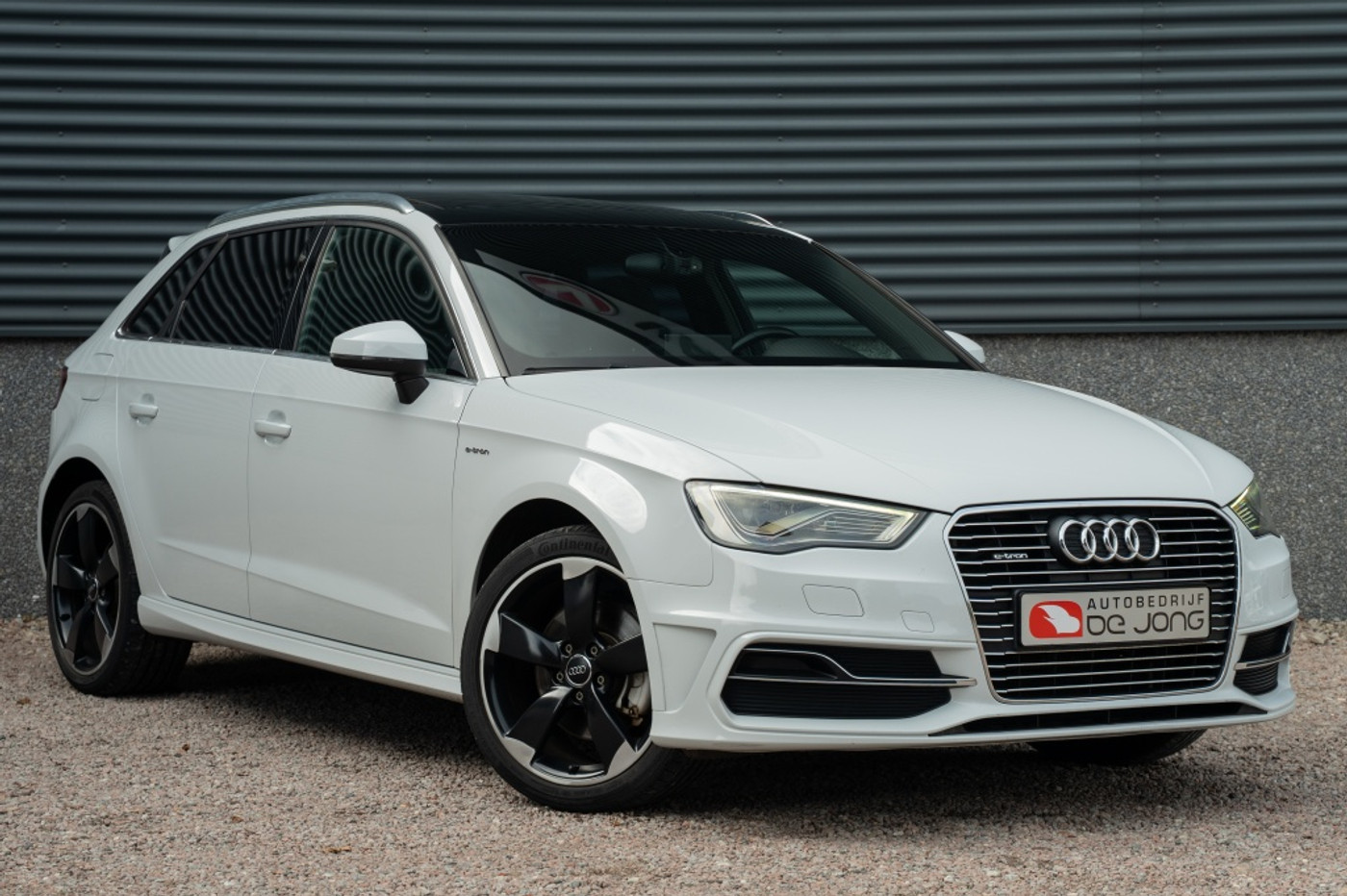 Foto van Audi A3 Sportback E-tron