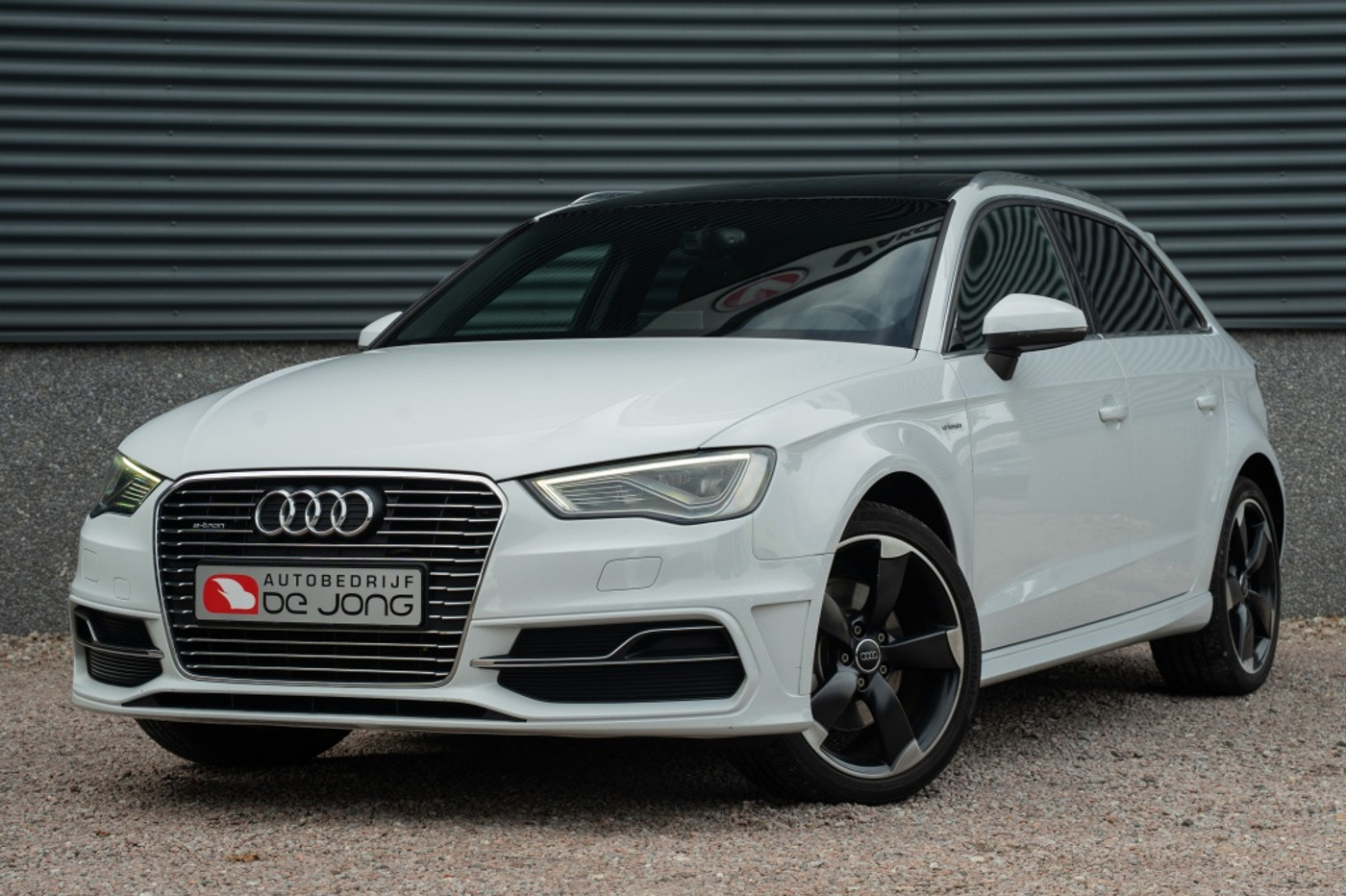 Foto van Audi A3 Sportback E-tron