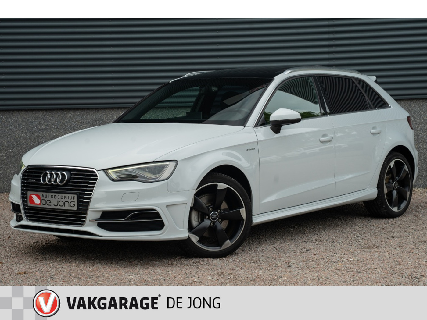 Audi A3 Sportback E-tron 1.4 e-tron 204PK PHEV | Panodak | Keyless | Stoelverw. | 2015 - voorkant
