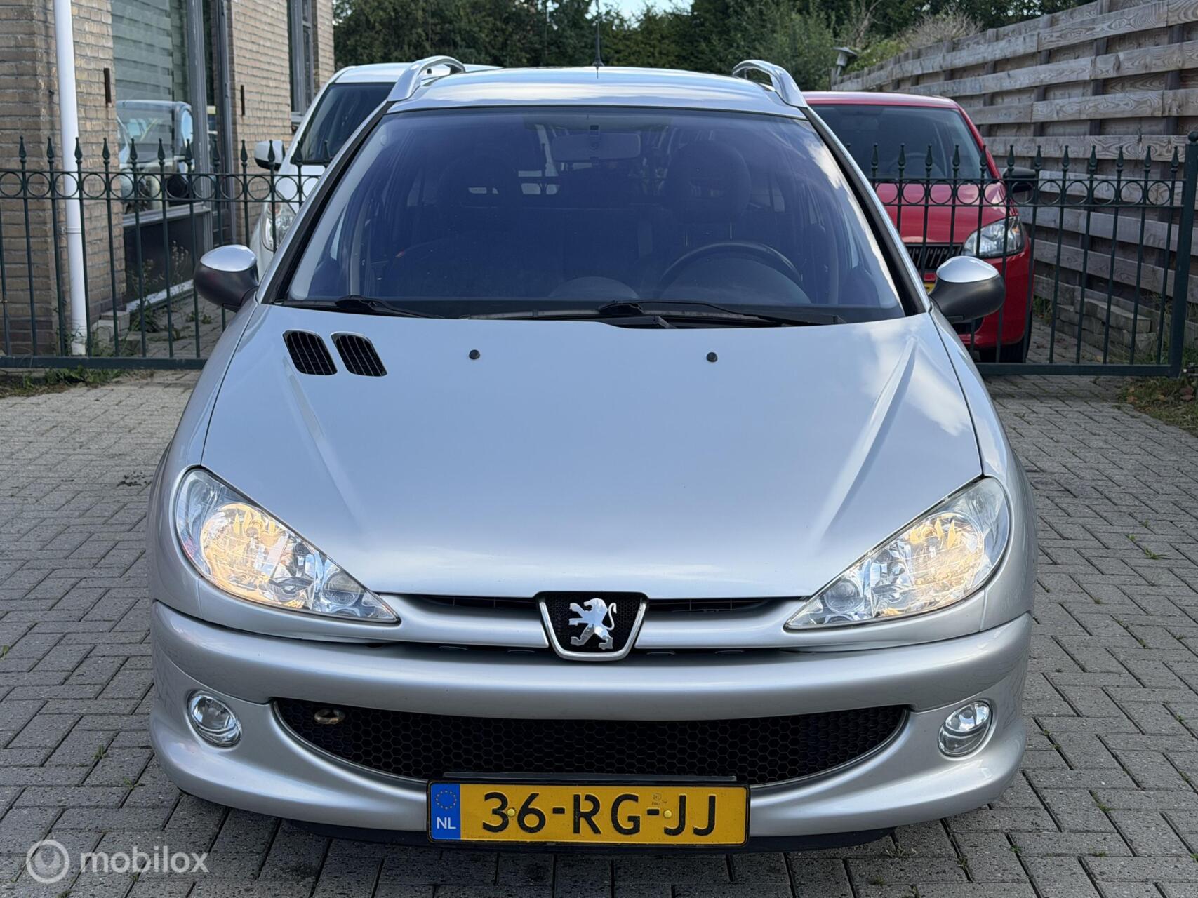 Foto van Peugeot 206