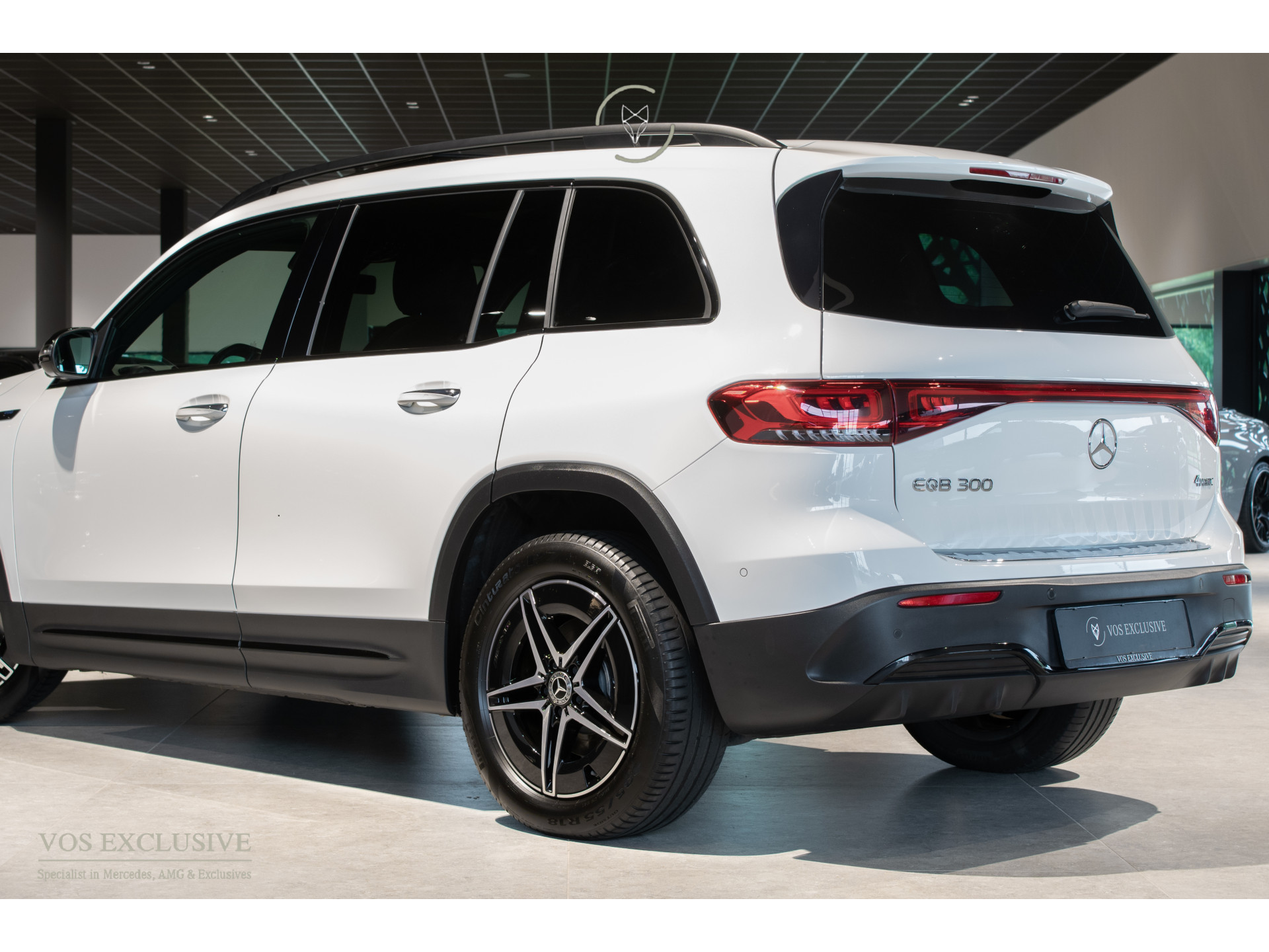 Foto van Mercedes-Benz Eqb 300 4Matic
