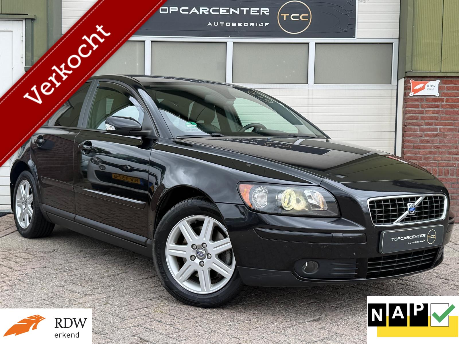 Volvo S40 2.4 Edition II/AIRCO/AUT/TREKH/PARKS/LEER/APK/NAP 2006 - voorkant