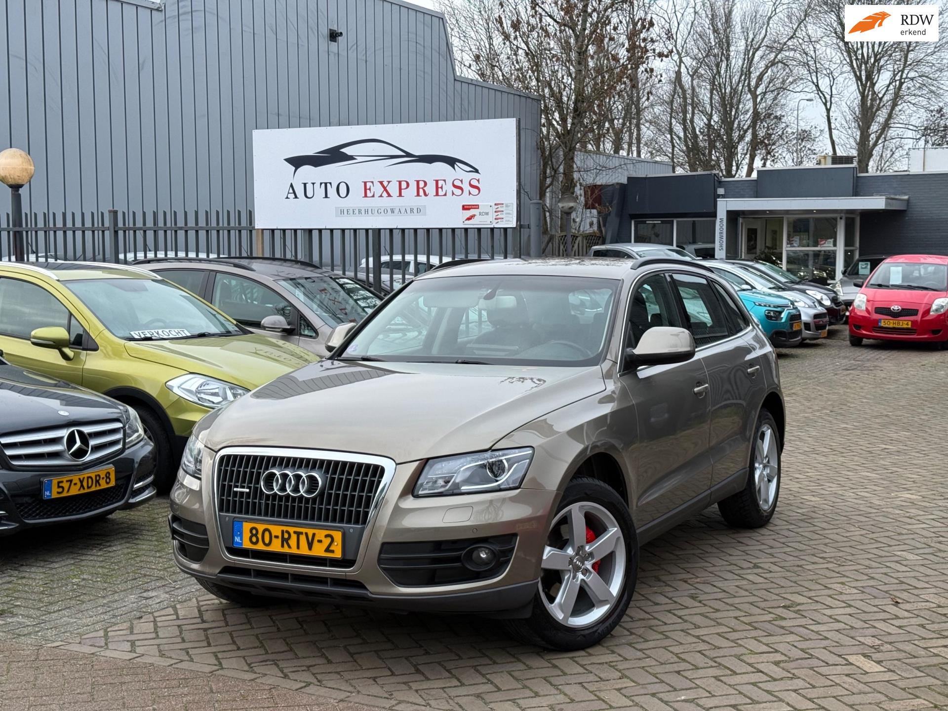 Audi Audi Q5 2.0 TFSI quattro Pro Line AUT/Leer bekleding/Carplay/Terekhaak/stoelverwarming/Nieuw Apk/Volledig onderhoud 2009 - voorkant