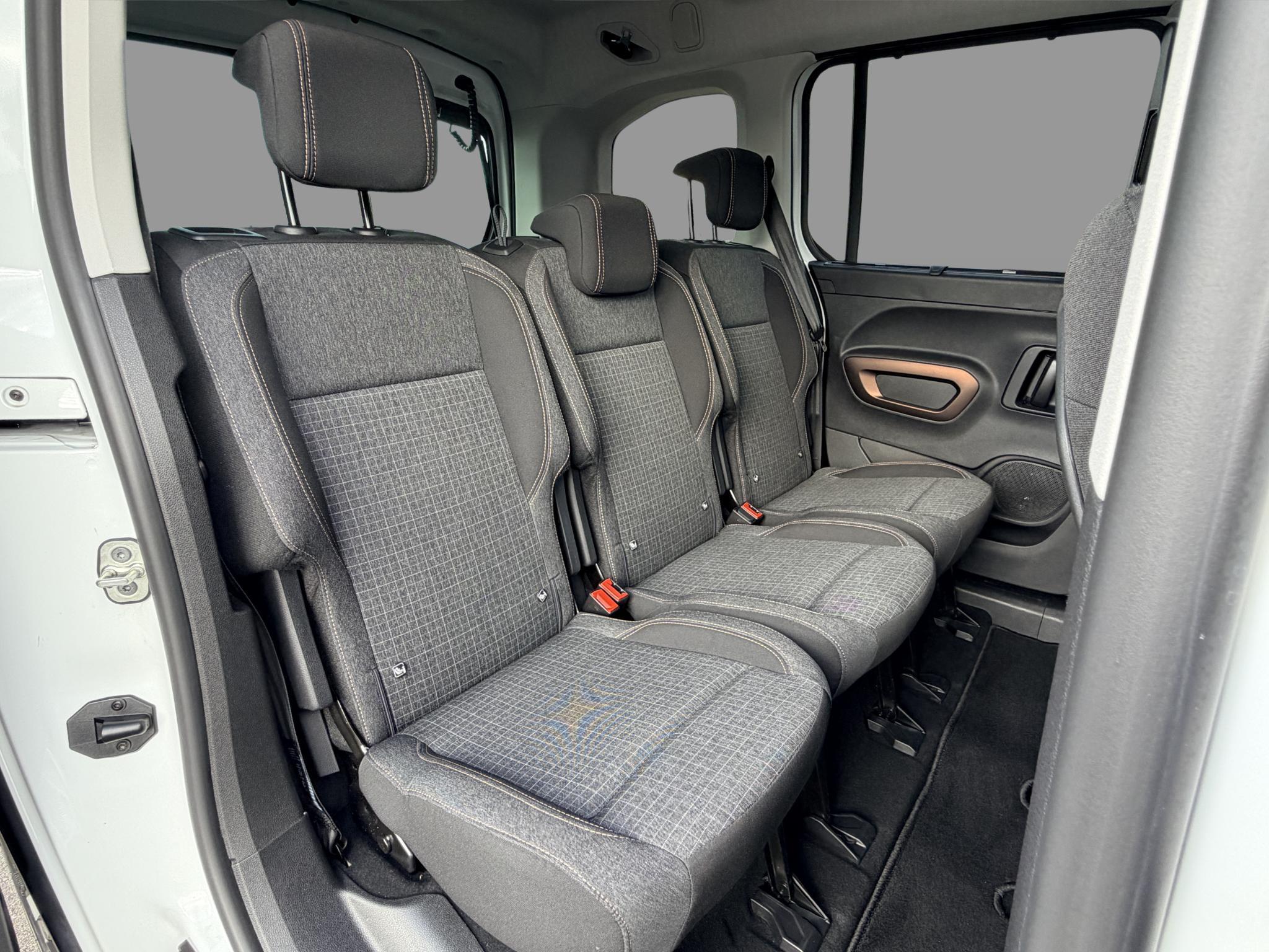 Foto van Peugeot E-rifter