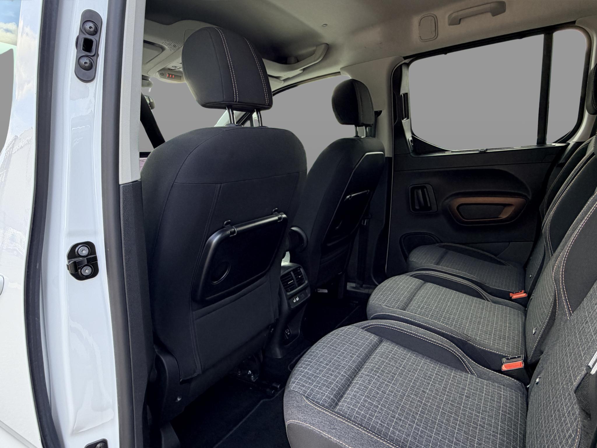 Foto van Peugeot E-rifter