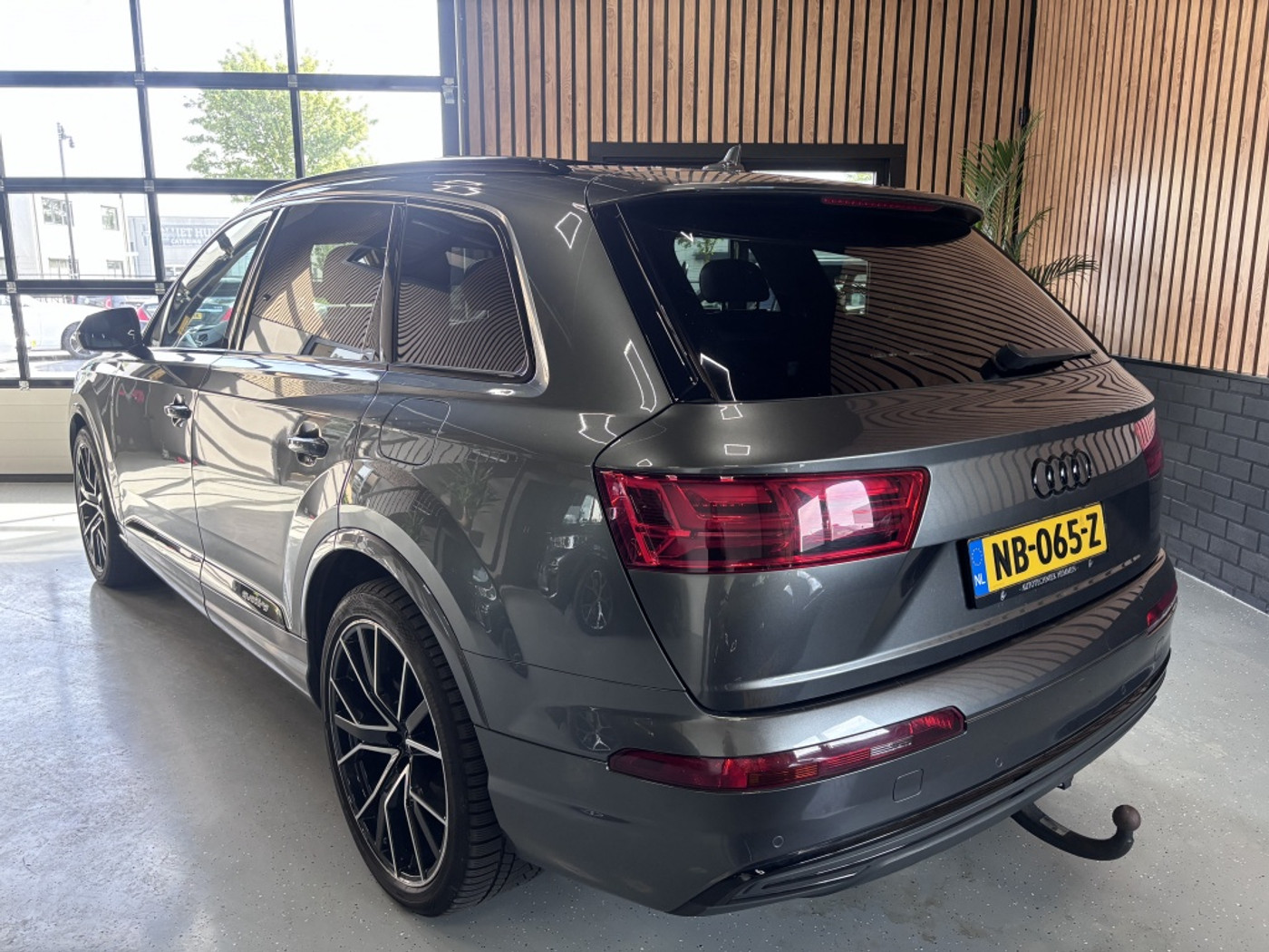 Foto van Audi Q7 E-tron