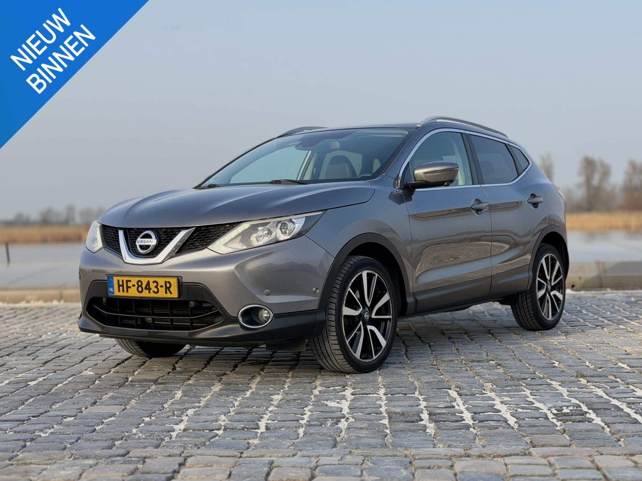 Nissan Qashqai 1.2 Tekna 2015 - voorkant