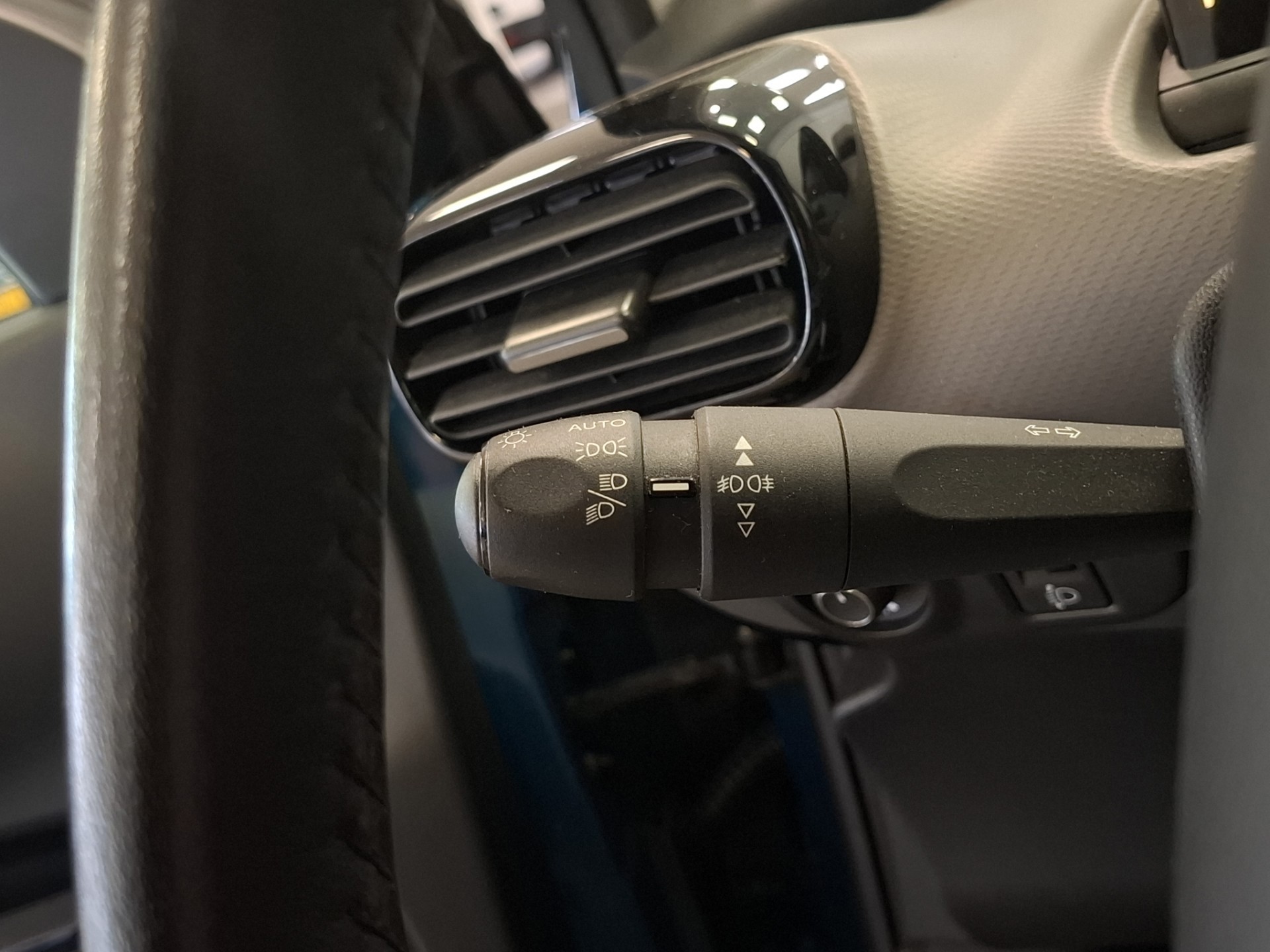 Foto van Citroen C4 Cactus