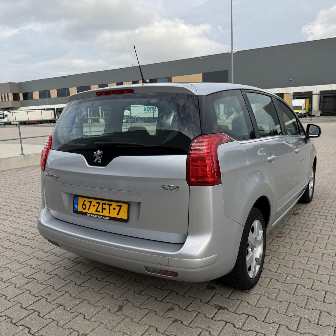 Foto van Peugeot 5008