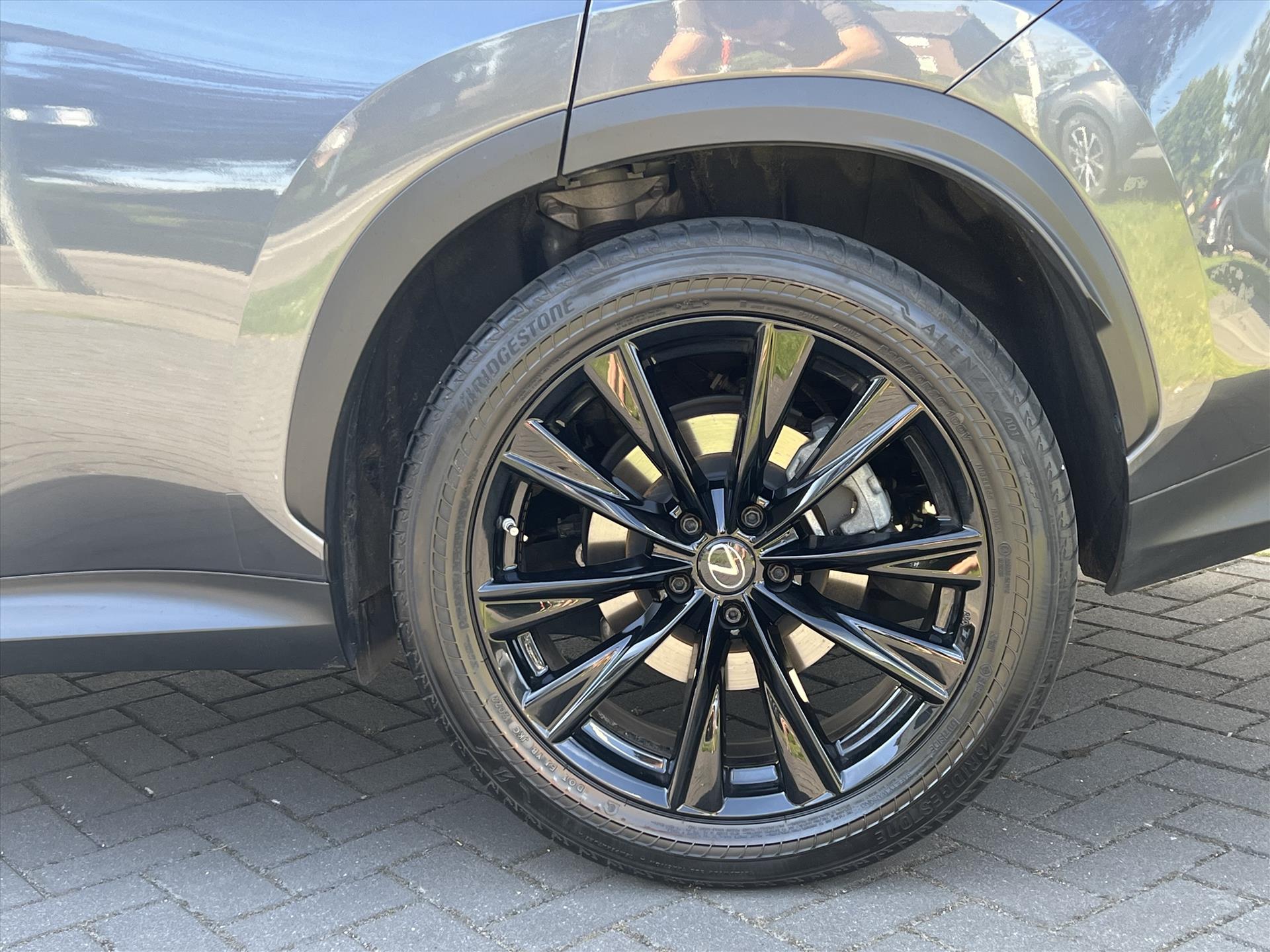 Foto van Lexus Lexus Nx450h+