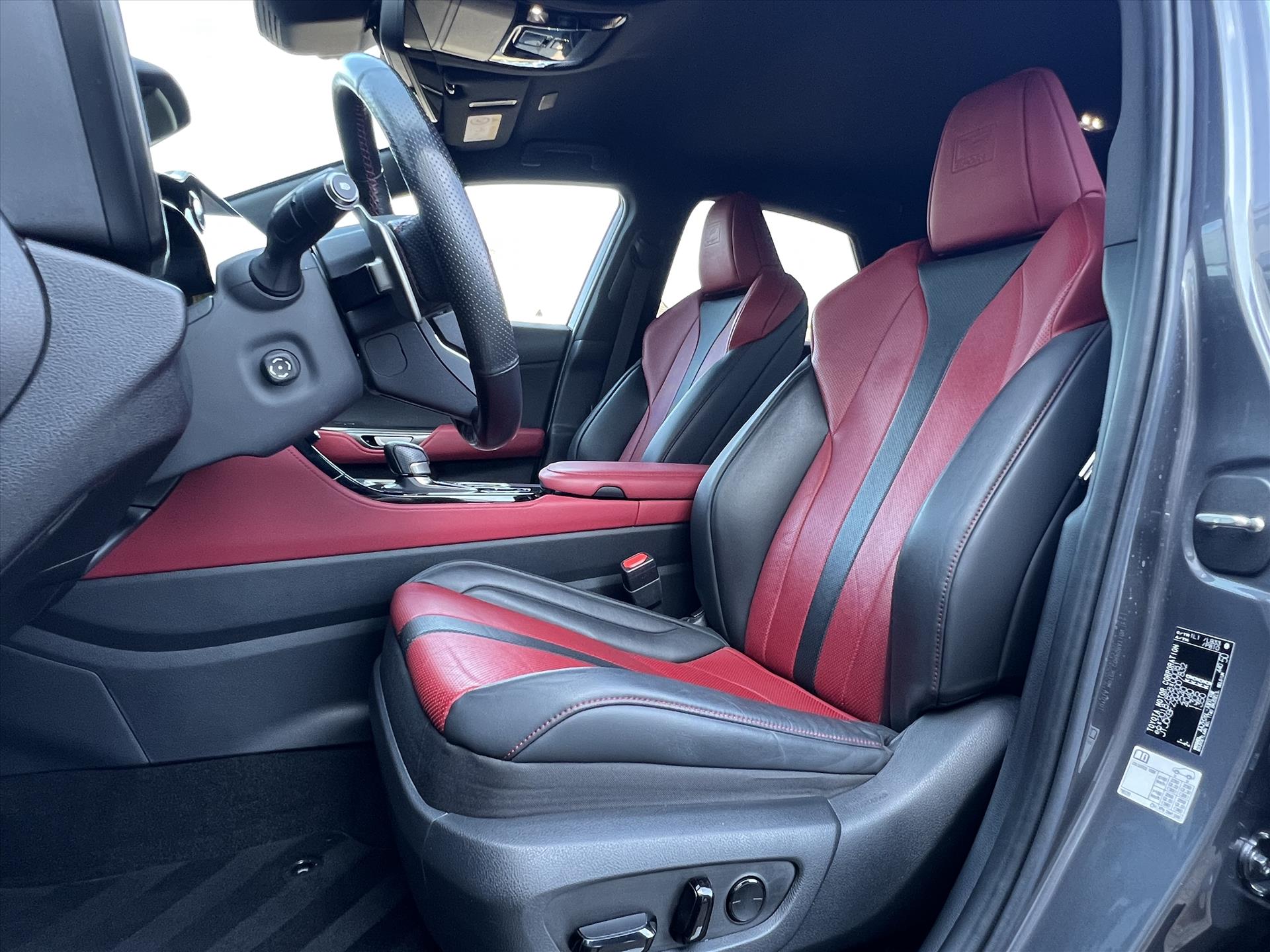 Foto van Lexus Lexus Nx450h+