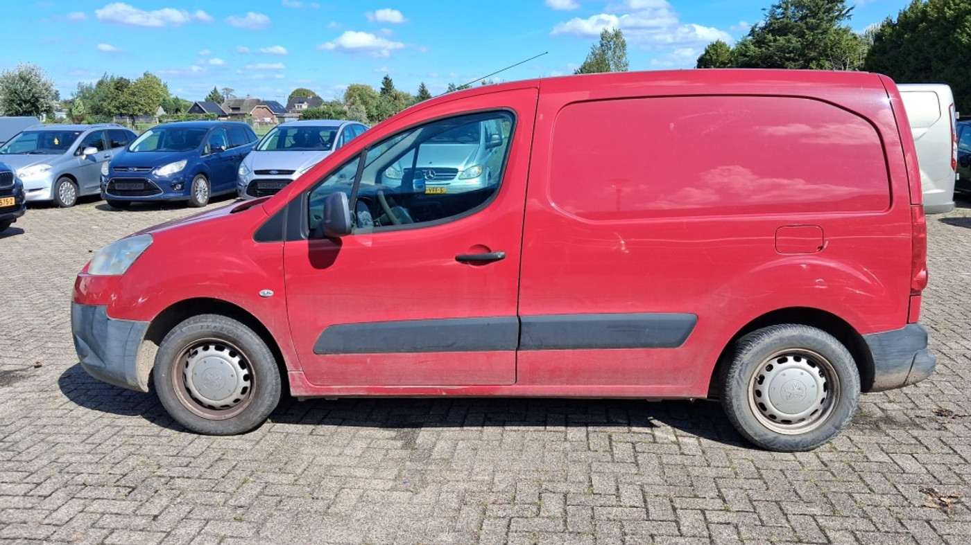 Foto van Peugeot Partner