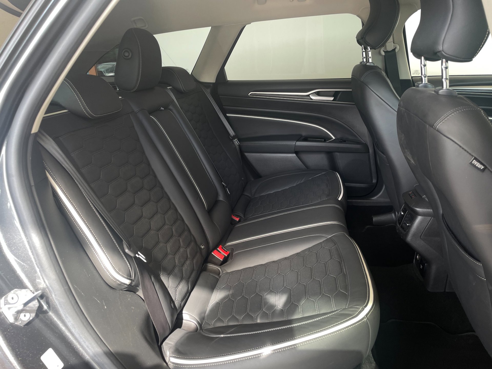 Foto van Ford Mondeo Wagon