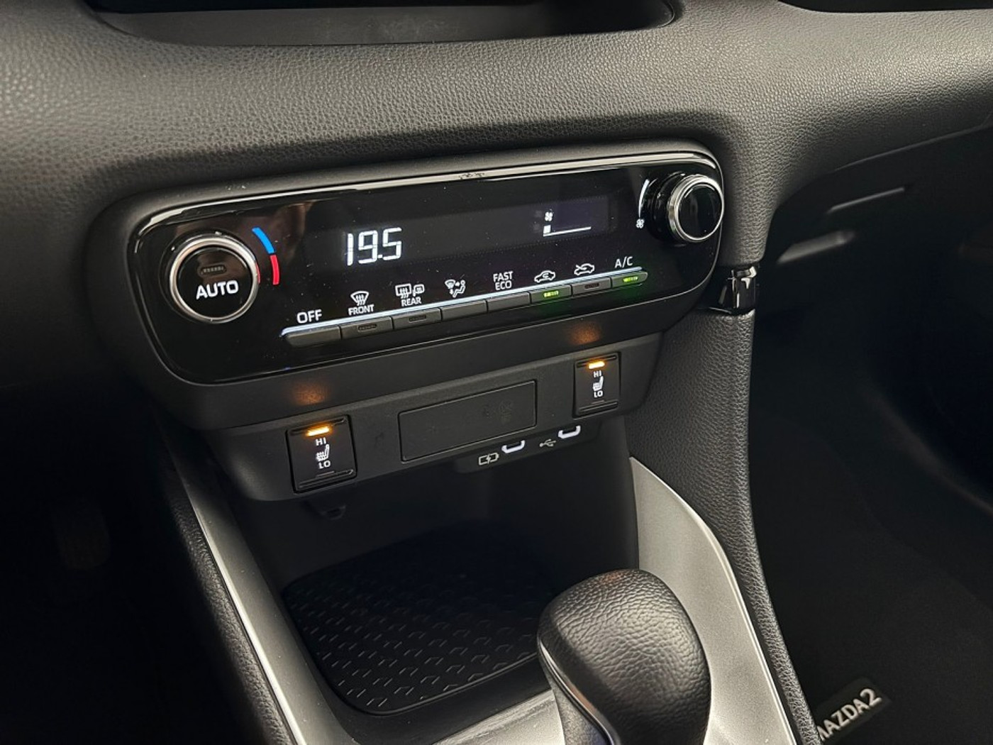 Foto van Mazda Mazda2 Hybrid