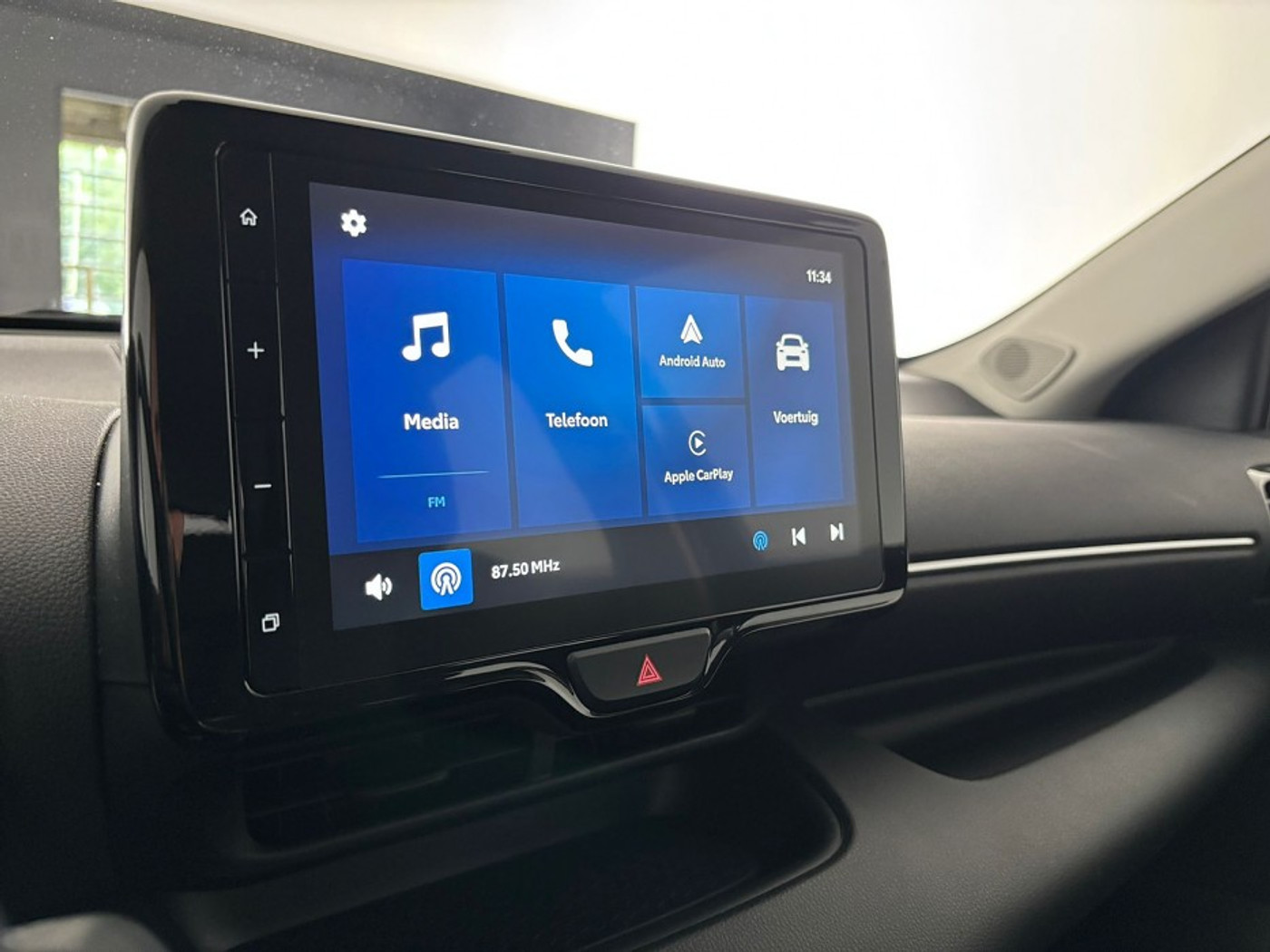 Foto van Mazda Mazda2 Hybrid