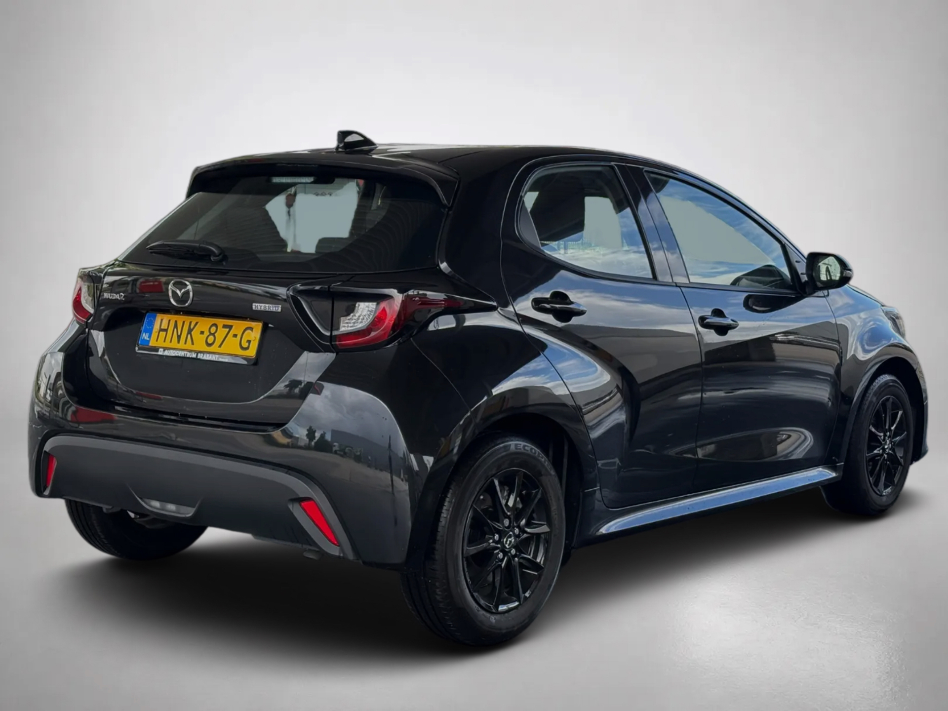 Foto van Mazda Mazda2 Hybrid
