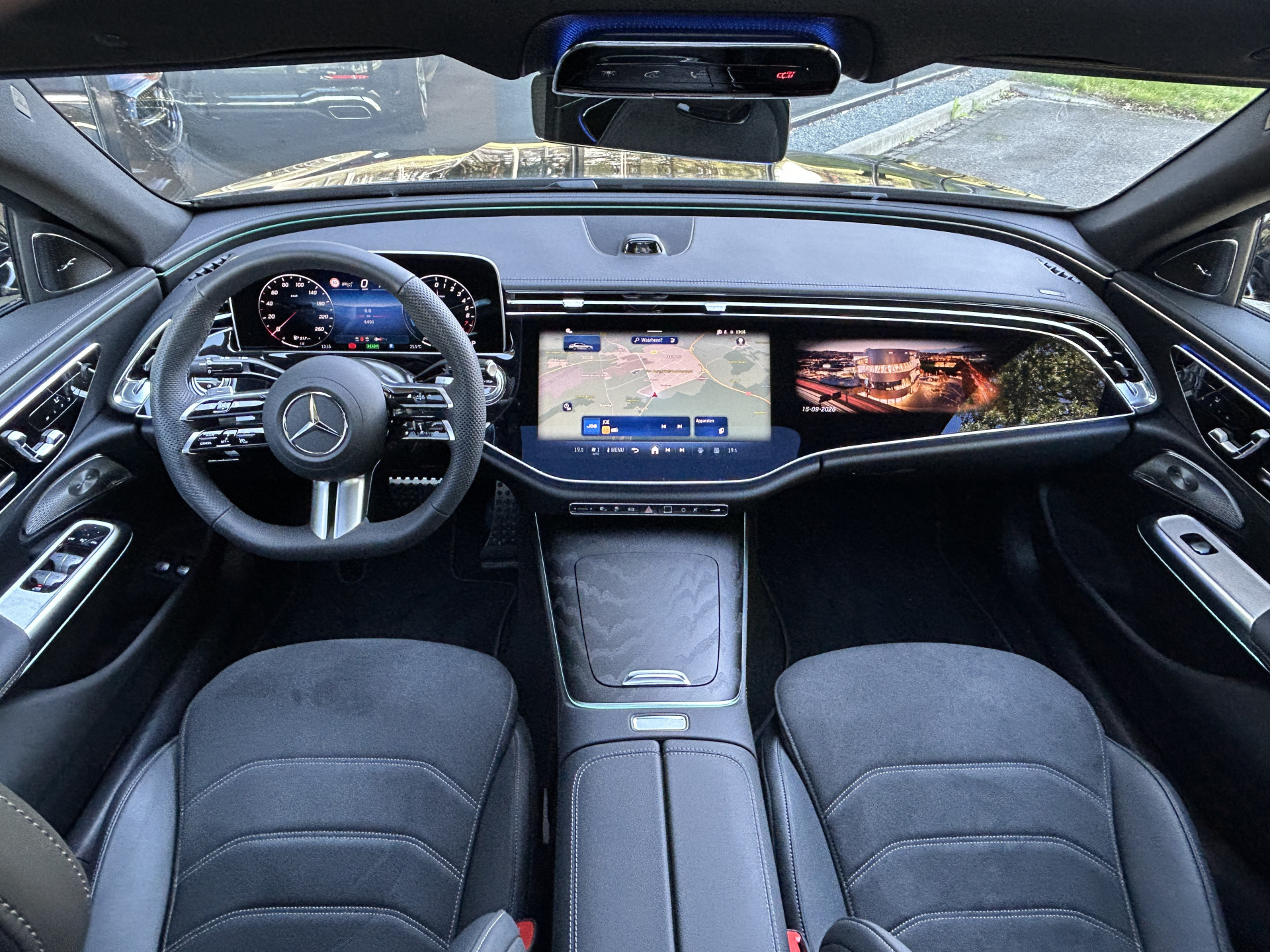 Foto van Mercedes-Benz E 300 E