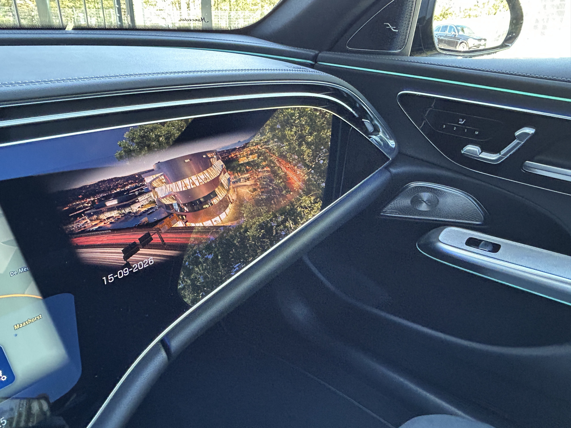 Foto van Mercedes-Benz E 300 E