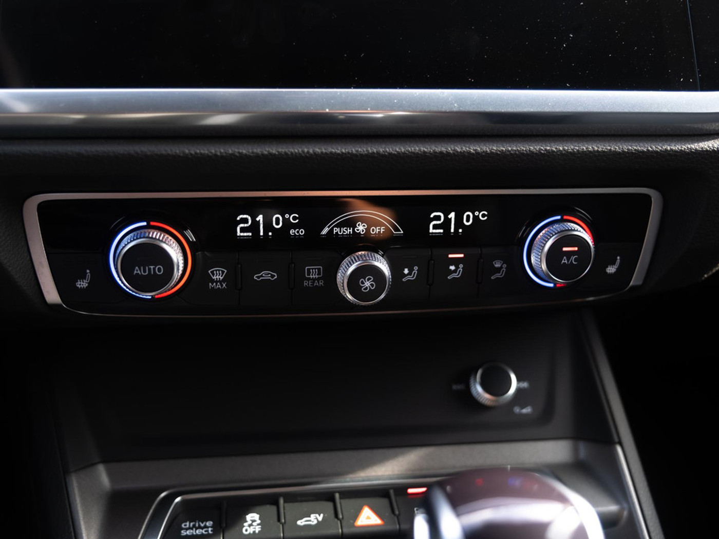 Foto van Audi Q3 E-tron