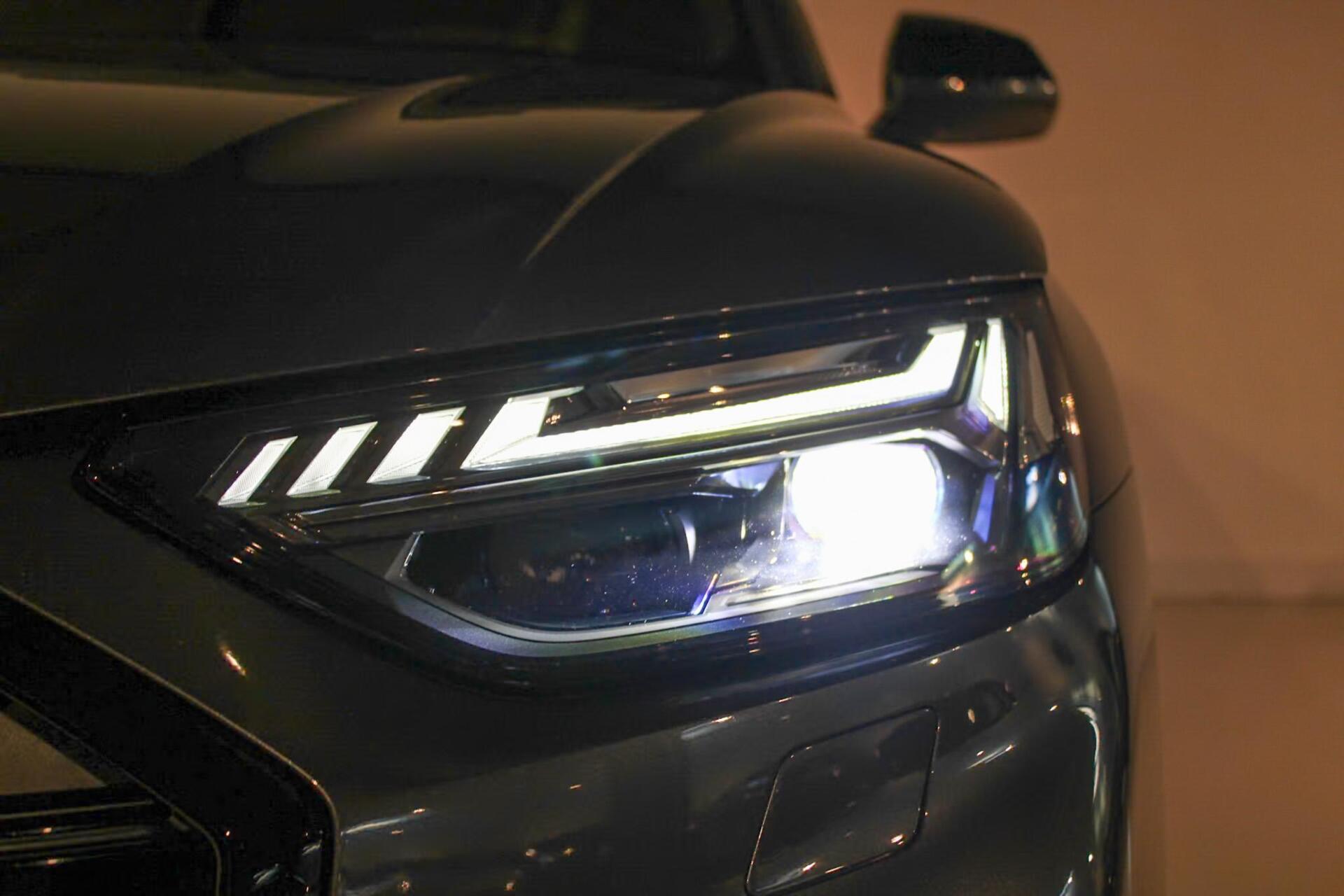Foto van Audi Q5 55 TFSI E