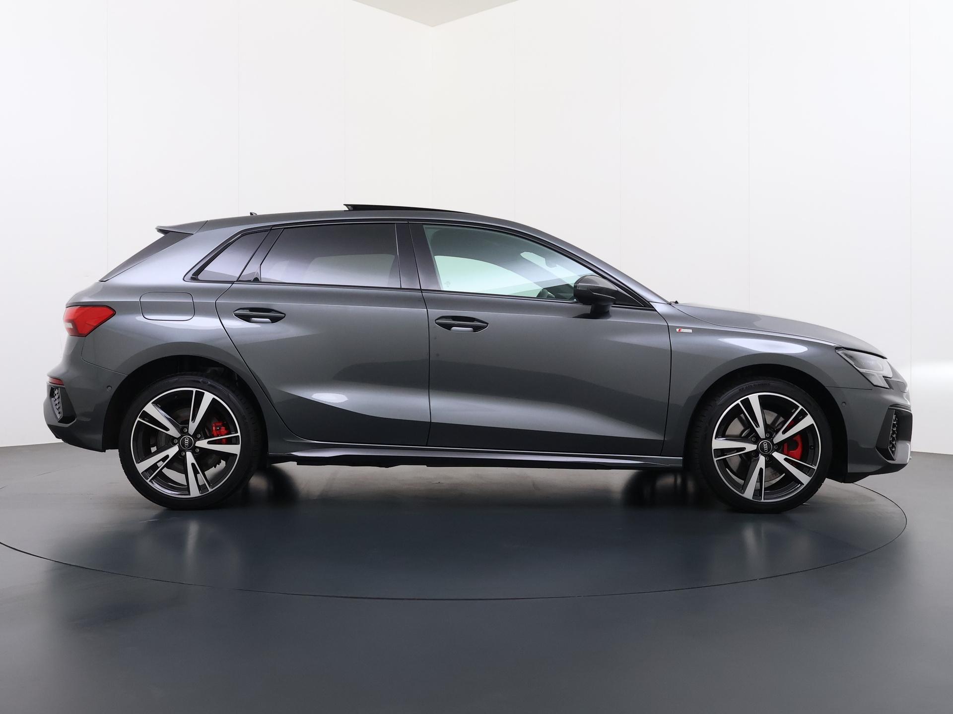 Foto van Audi A3 45 TFSIe