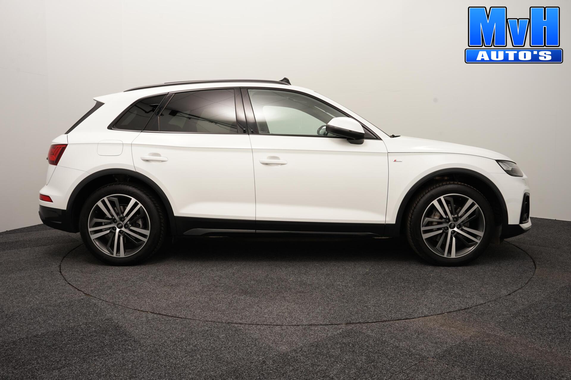 Foto van Audi Q5 55 TFSI E
