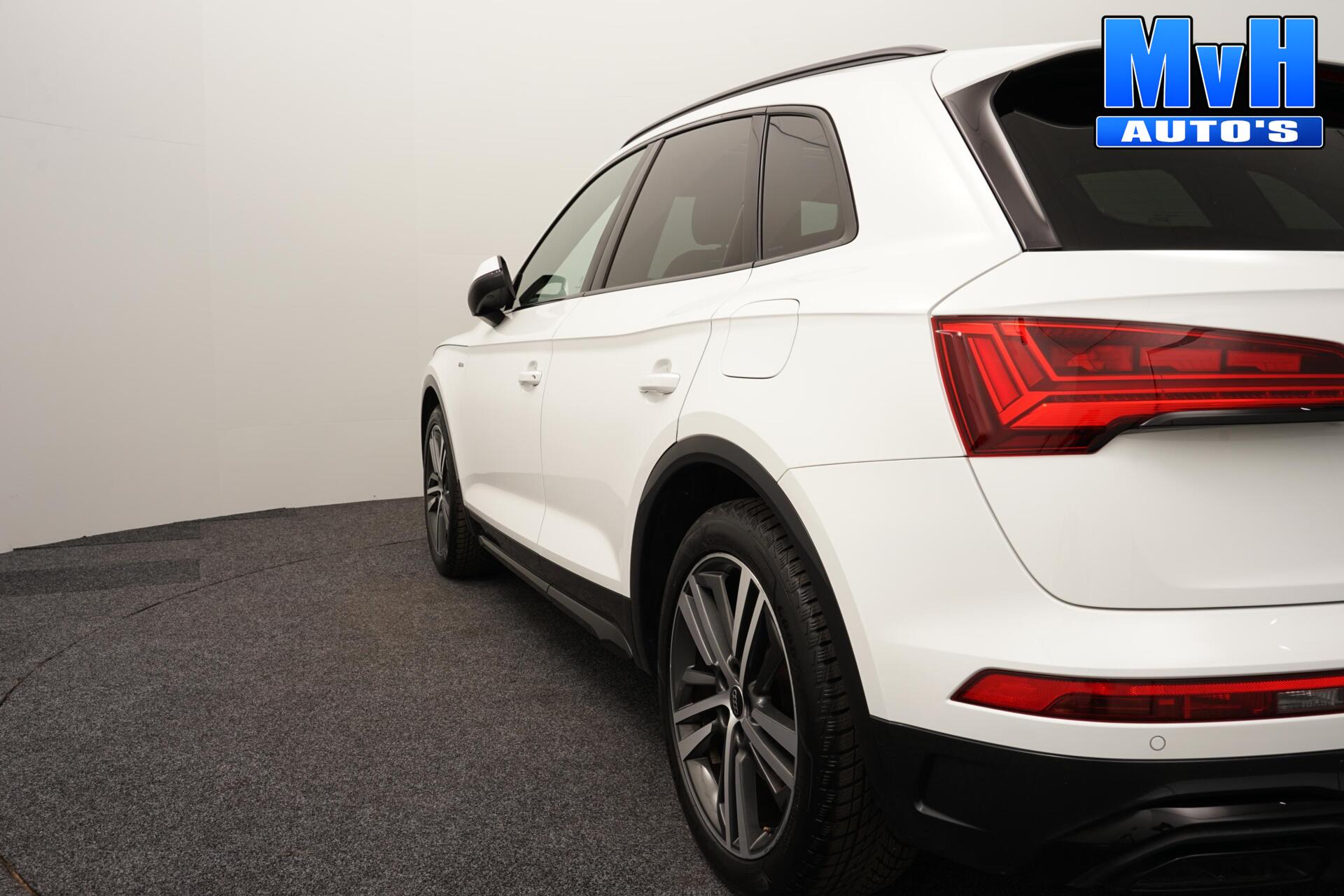 Foto van Audi Q5 55 TFSI E