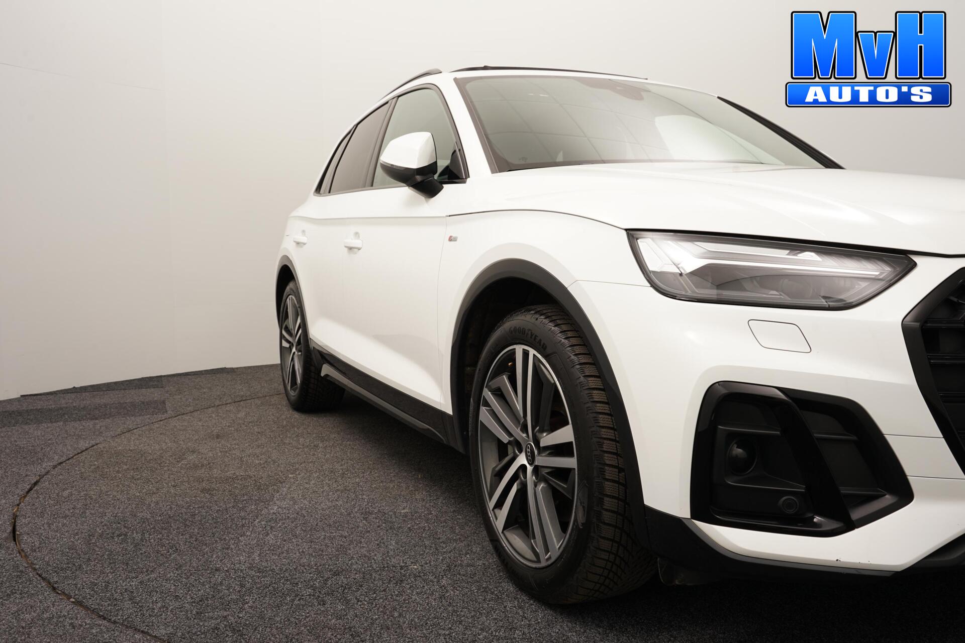 Foto van Audi Q5 55 TFSI E