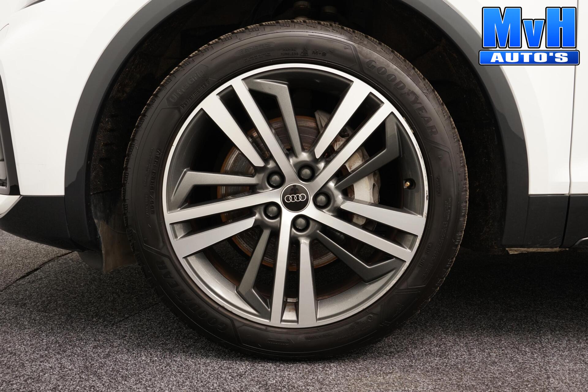 Foto van Audi Q5 55 TFSI E