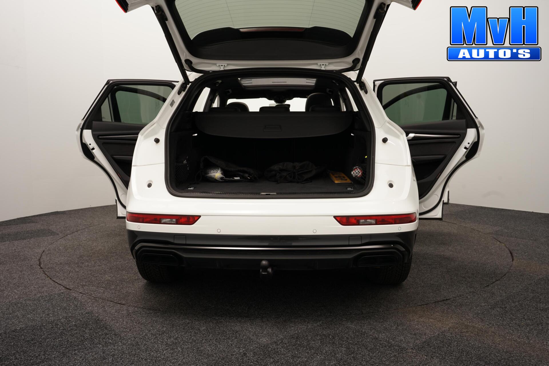 Foto van Audi Q5 55 TFSI E