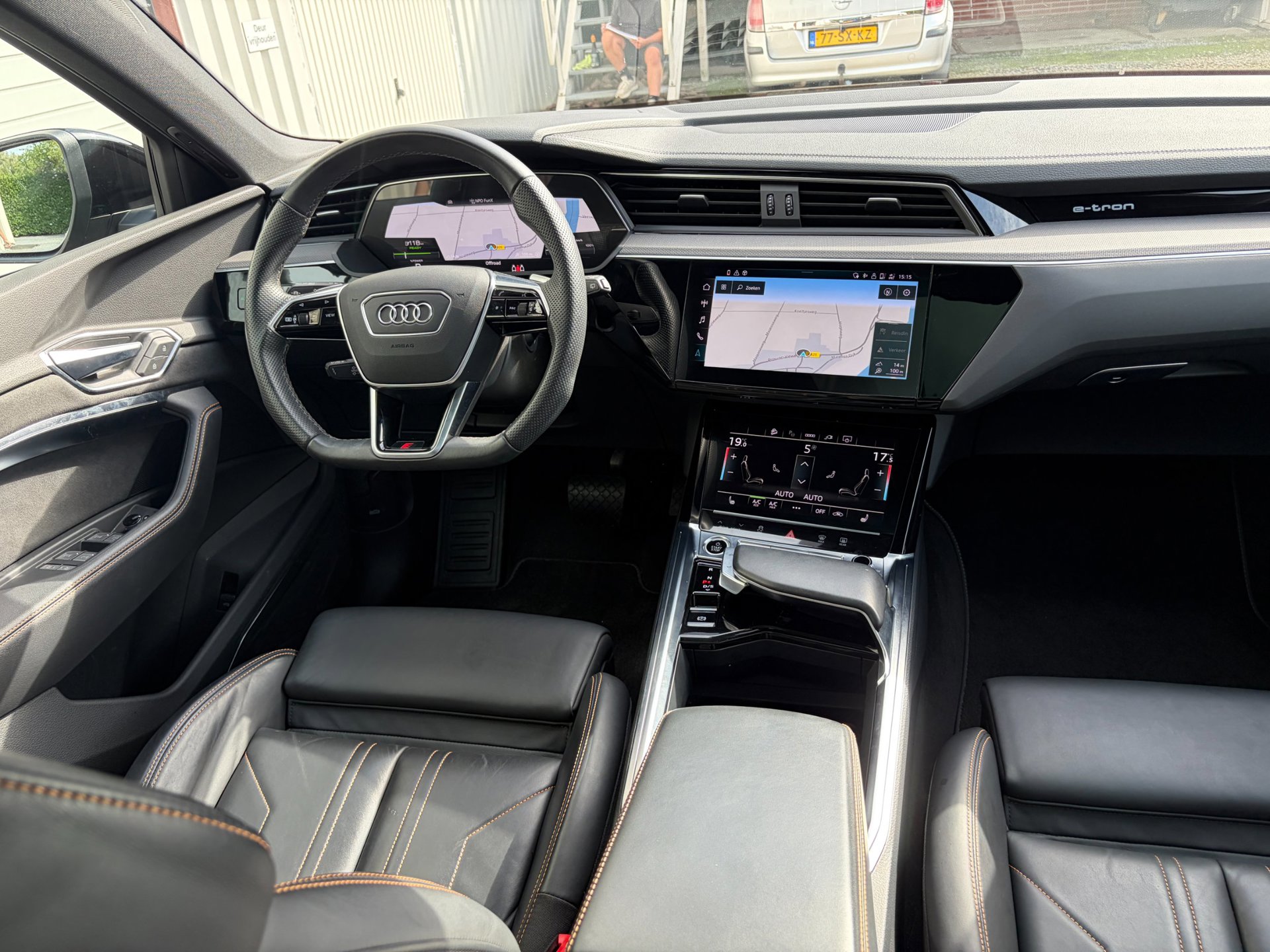 Foto van Audi E-tron 55