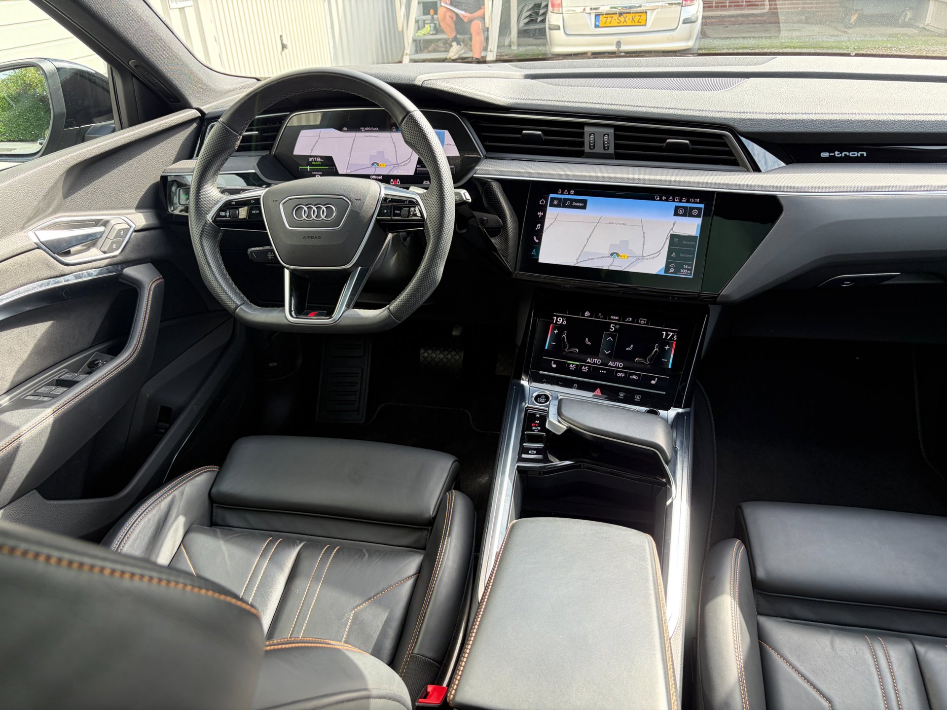 Foto van Audi E-tron 55