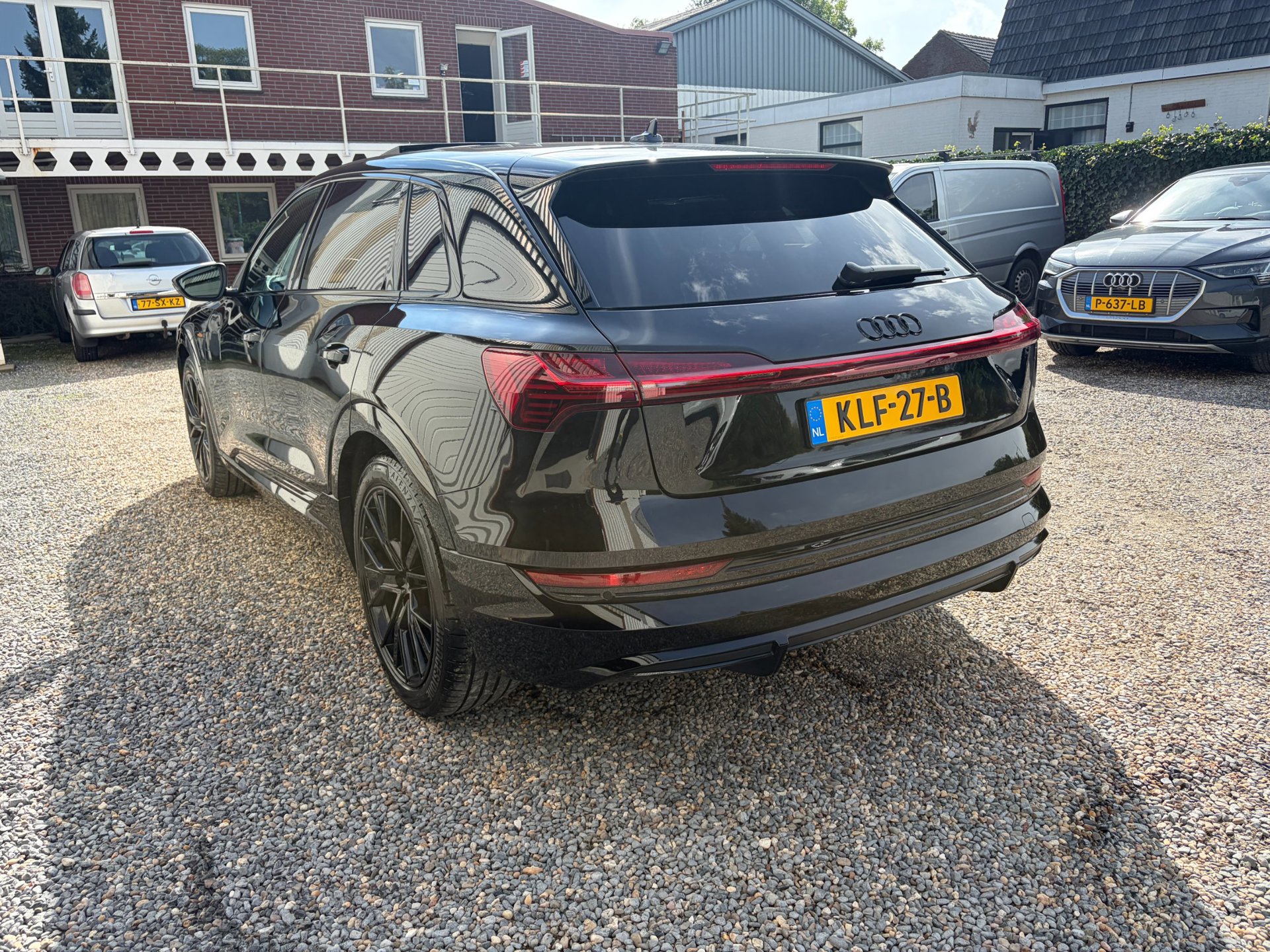 Foto van Audi E-tron 55