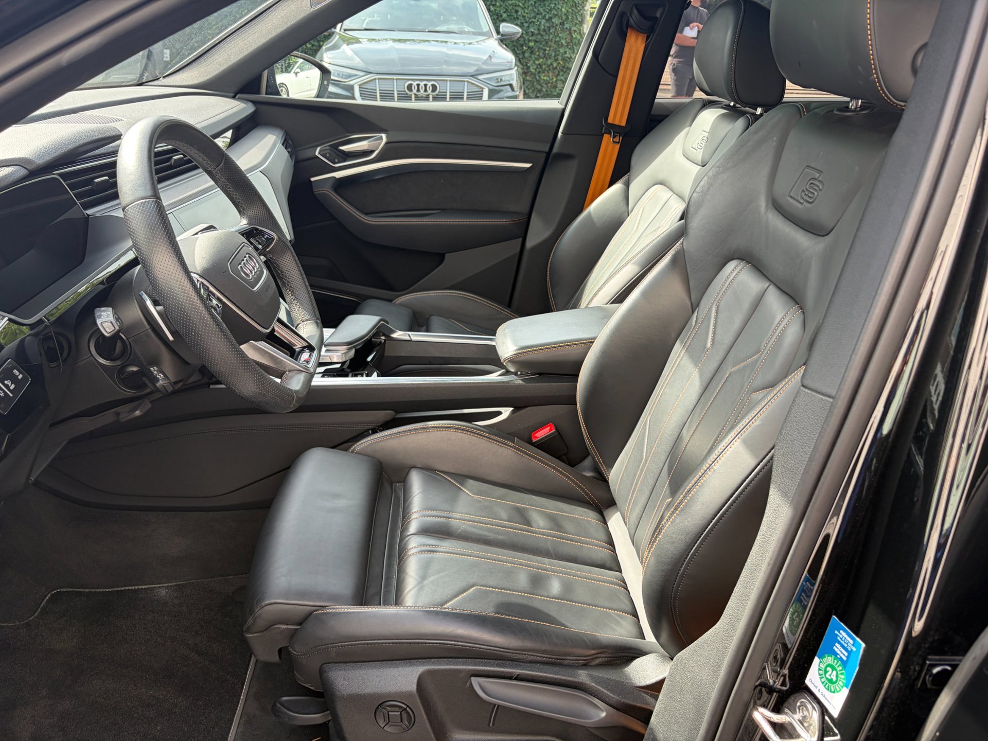 Foto van Audi E-tron 55
