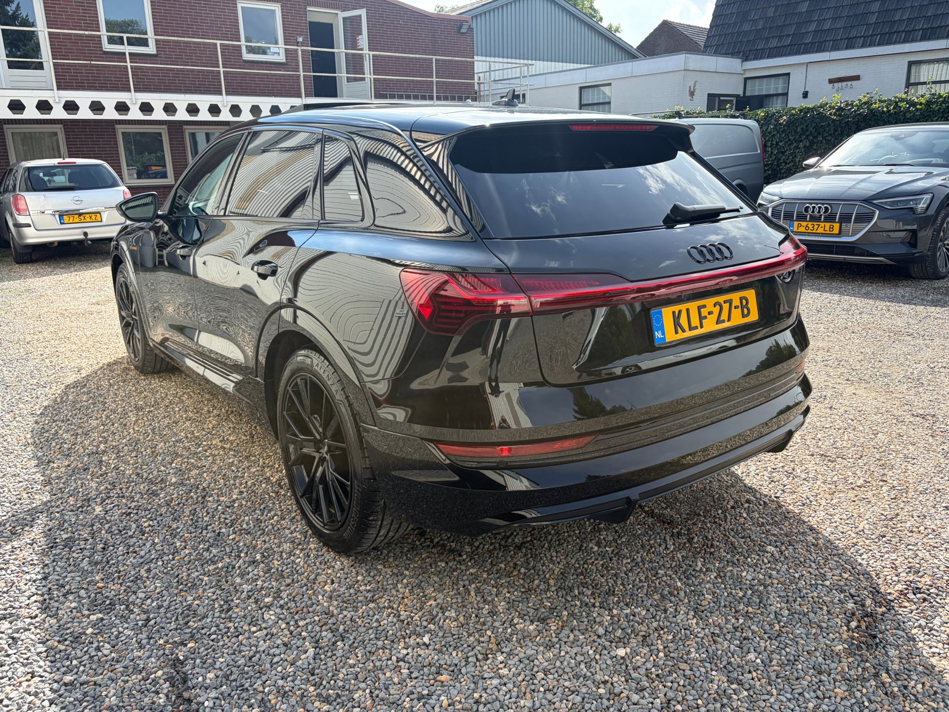 Foto van Audi E-tron 55