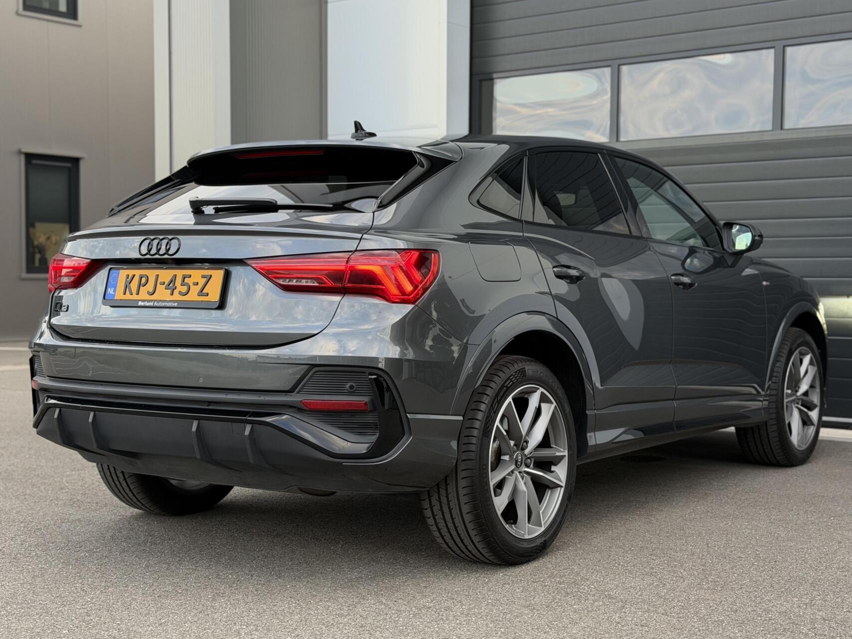 Foto van Audi Q3 Sportback E-tron