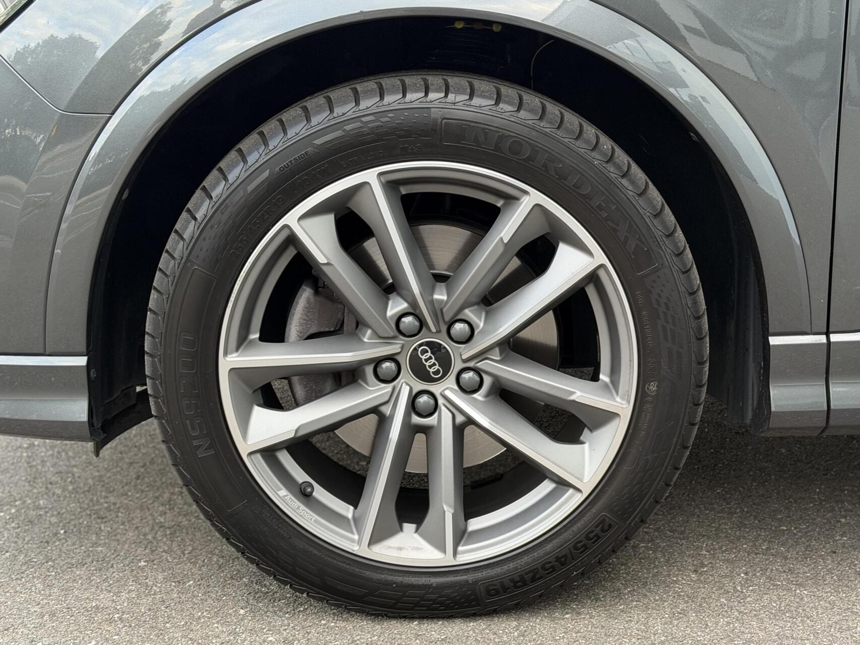 Foto van Audi Q3 Sportback E-tron