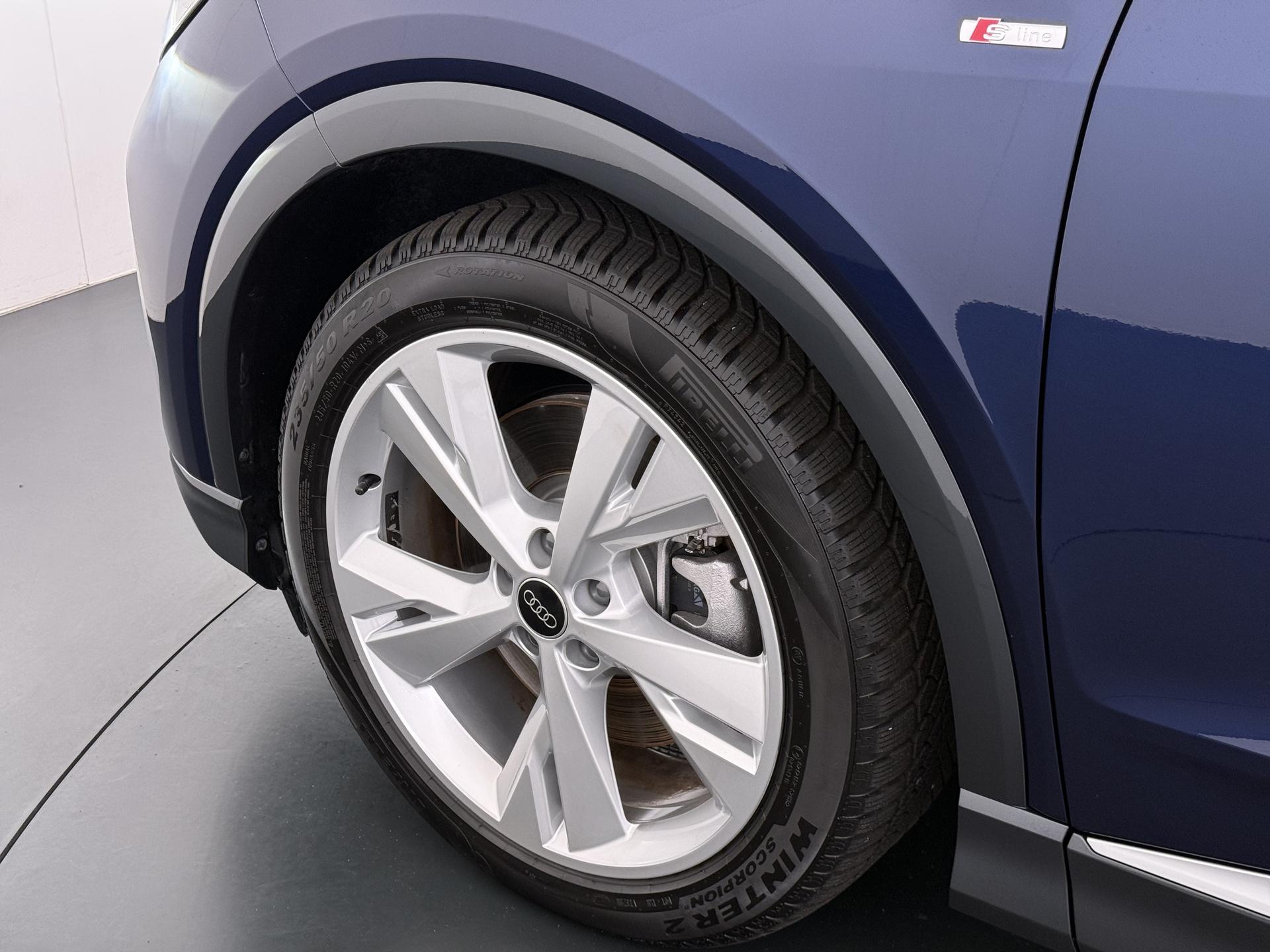 Foto van Audi Q4 Sportback 45 E-tron