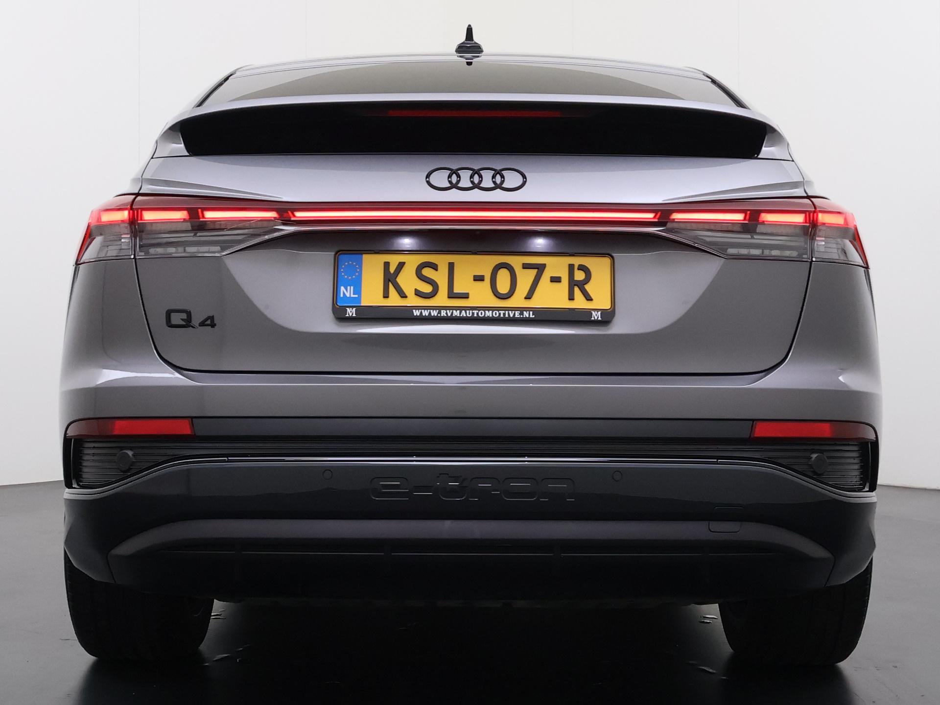 Foto van Audi Q4 Sportback E-tron